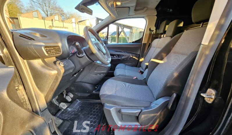 2019 opel COMBO full