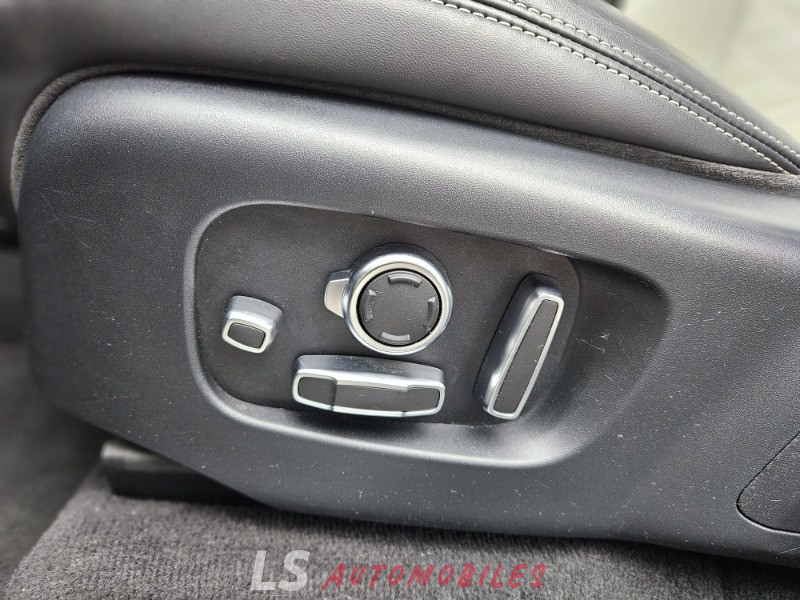 
								2019 LAND ROVER RANGE ROVER VELAR full									