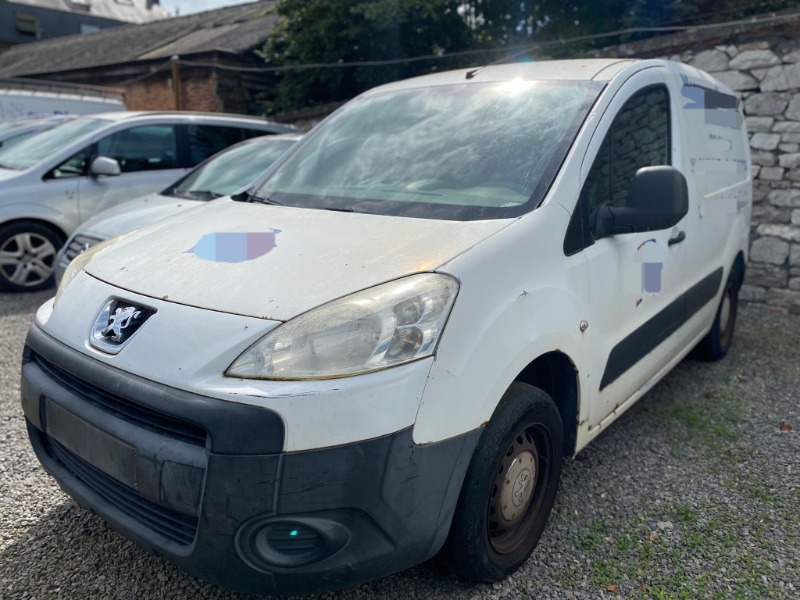 
								2010 Peugeot PARTNER full									