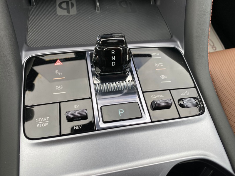 
								2025 BYD SEAL U DM-i full									