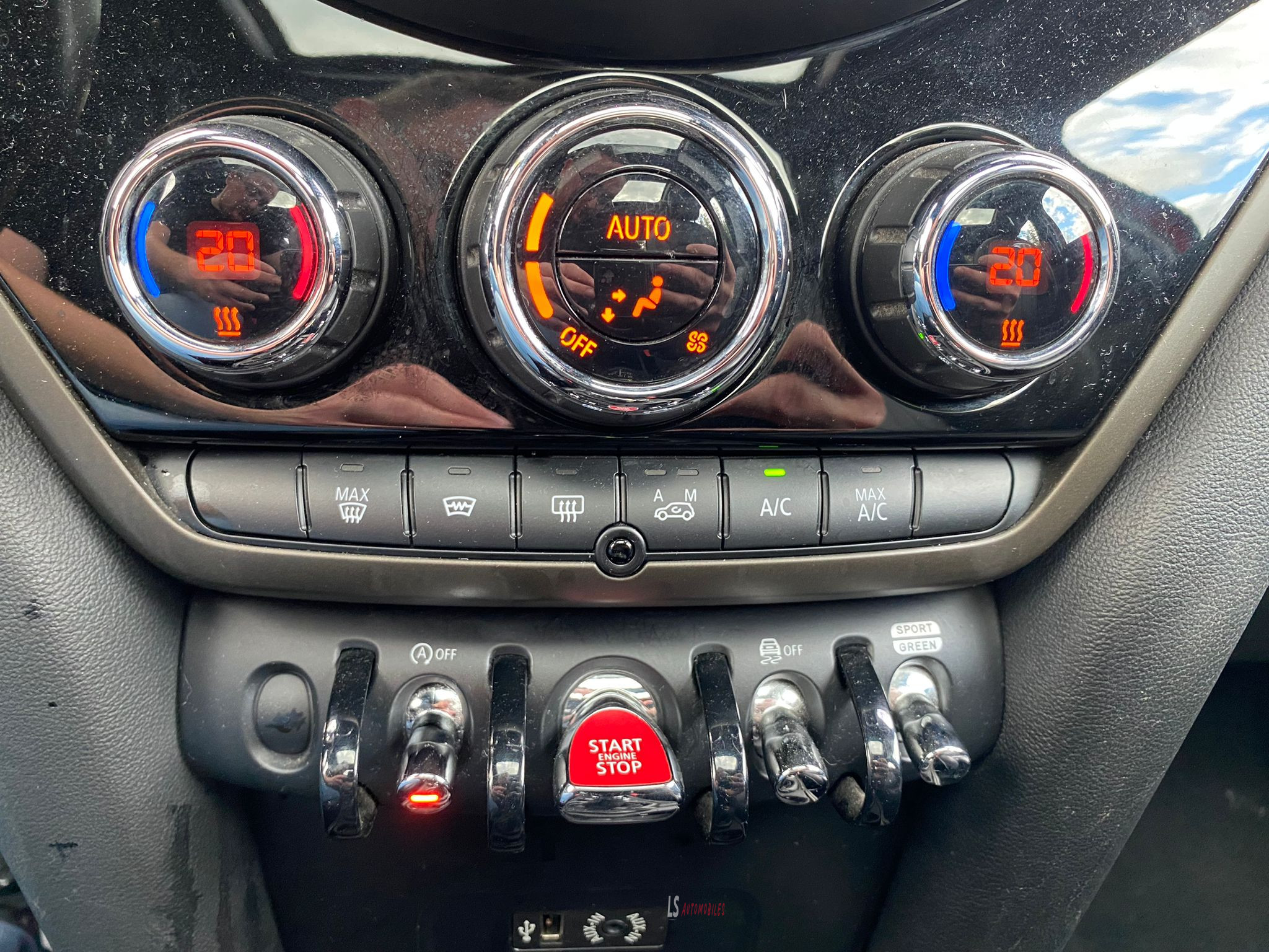 
								MINI Countryman Cooper S ALL4*Boite Automatique*Toit Pano full									