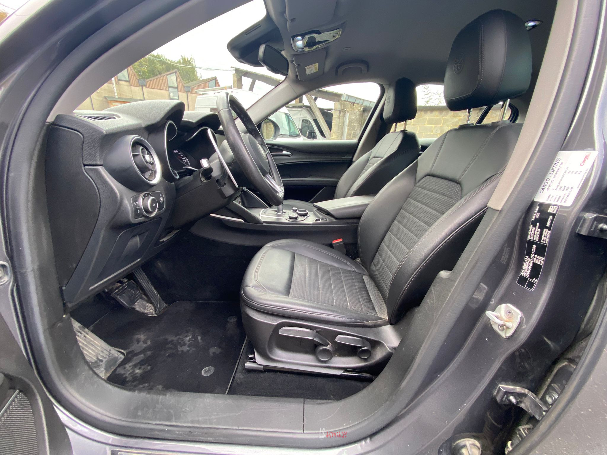 
								Alfa Romeo Stelvio 2.0 Turbo 16V Q4*CAM*NAV full									