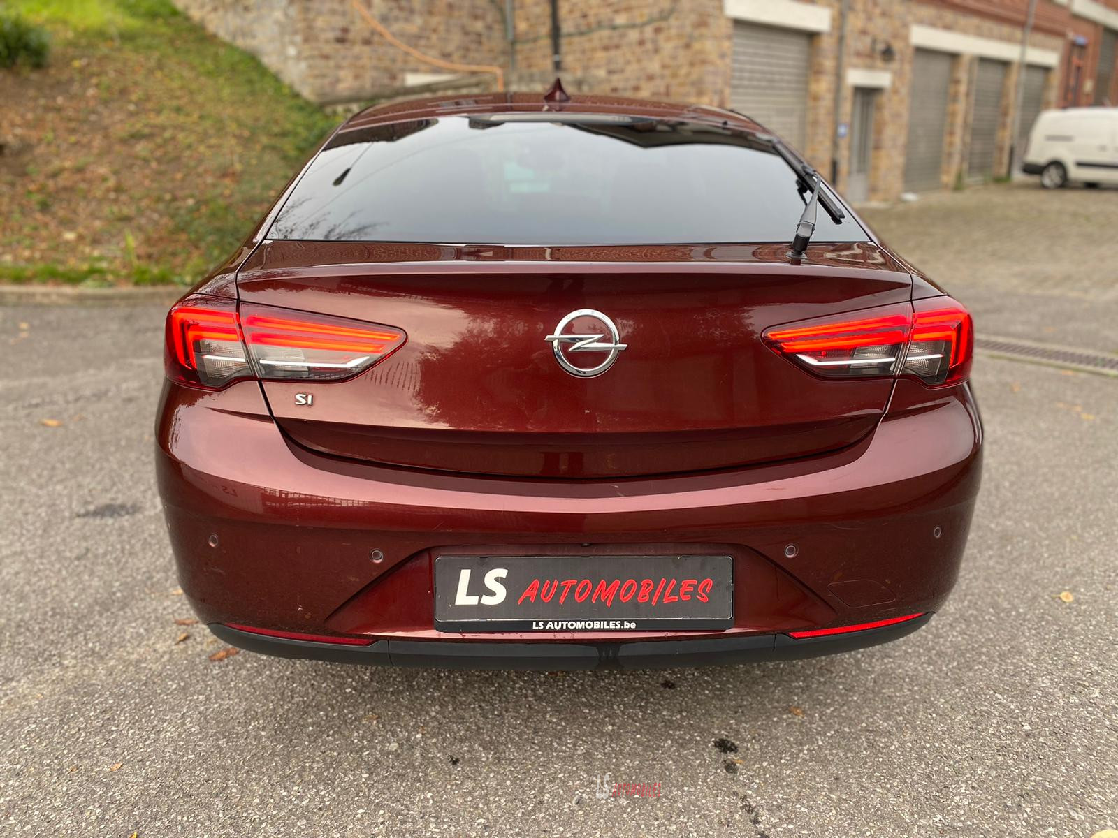 
								Opel Insignia*1.5*140HP*Led*Navi*Cam*HeadUp*Leather full									