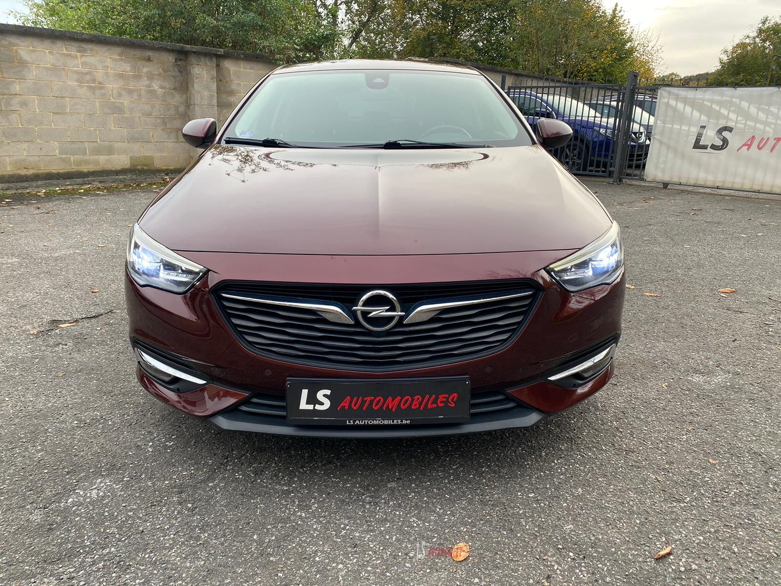 
								Opel Insignia*1.5*140HP*Led*Navi*Cam*HeadUp*Leather full									