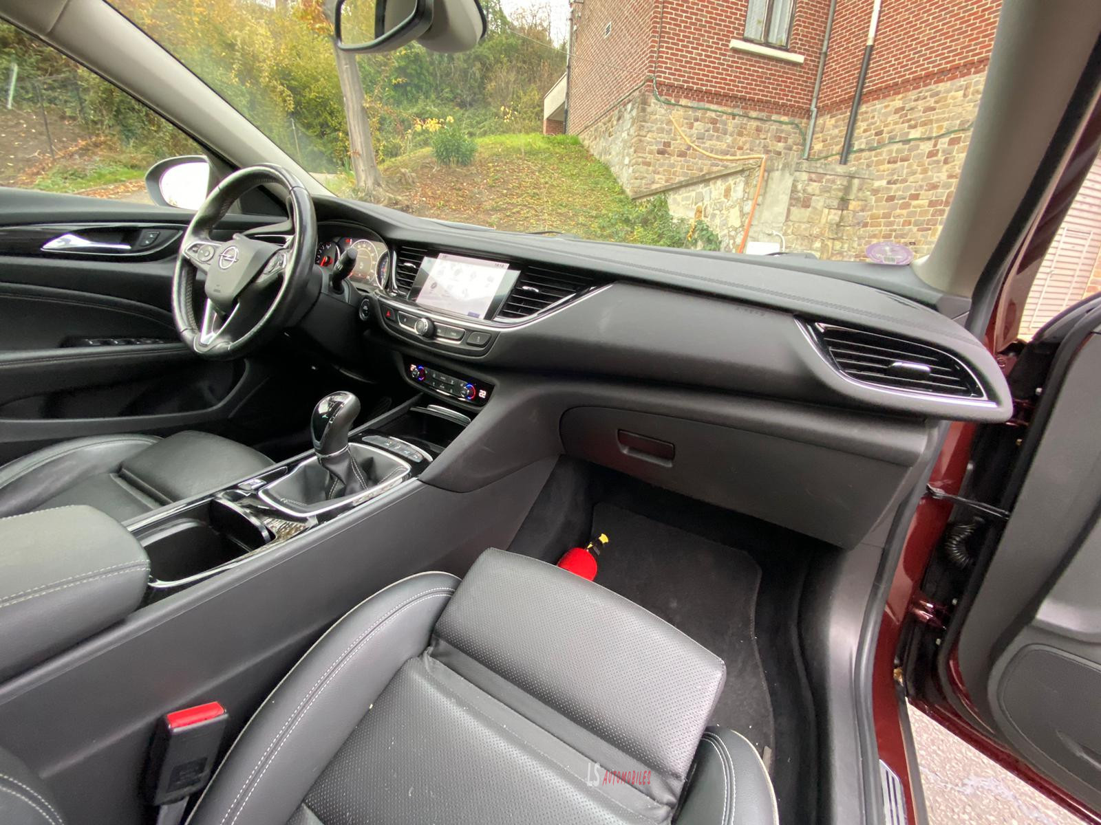 
								Opel Insignia*1.5*140HP*Led*Navi*Cam*HeadUp*Leather full									