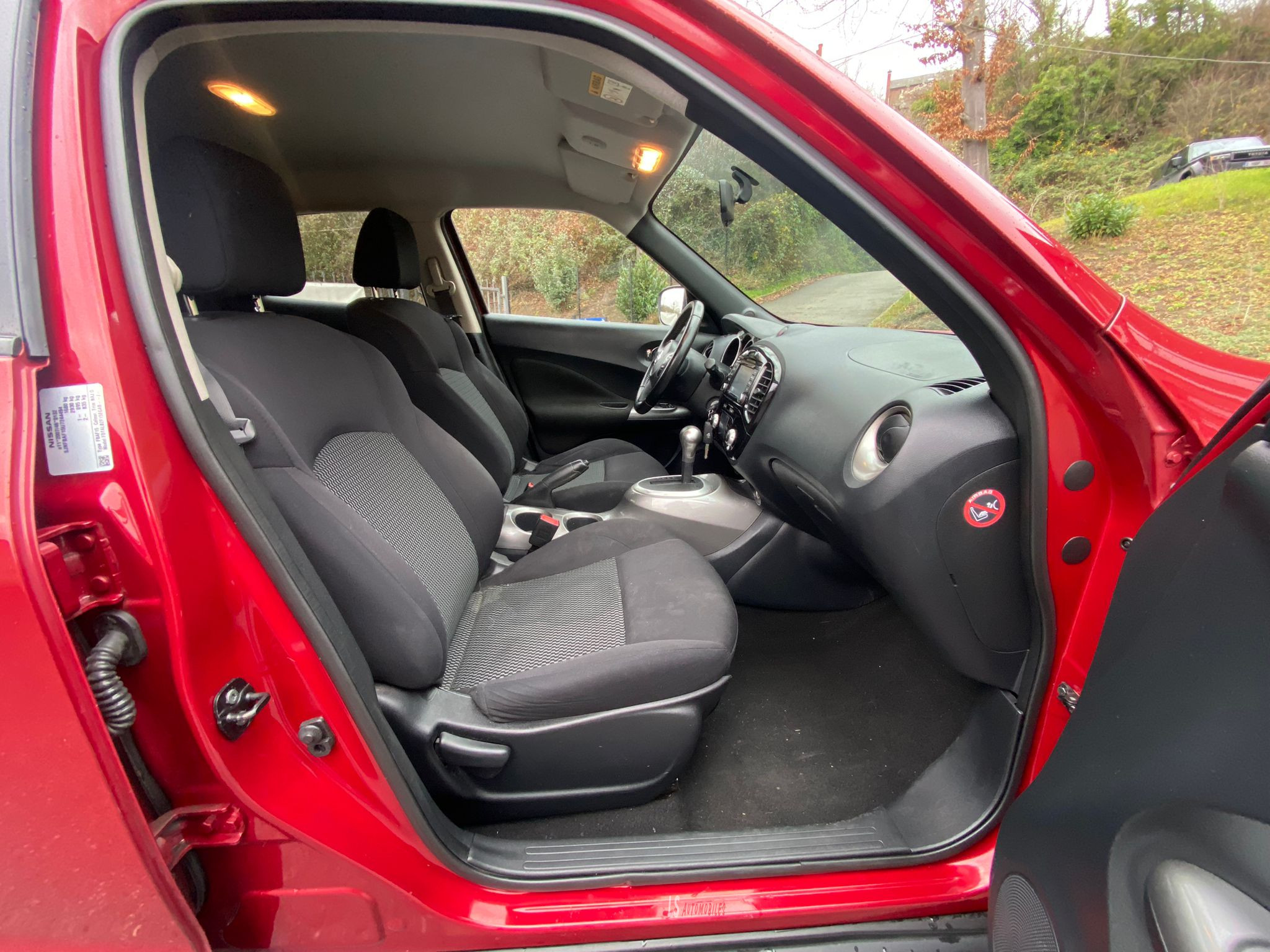 
								Nissan Juke 1.6e*Boite automatique*Navi*Camera*Eu6b full									