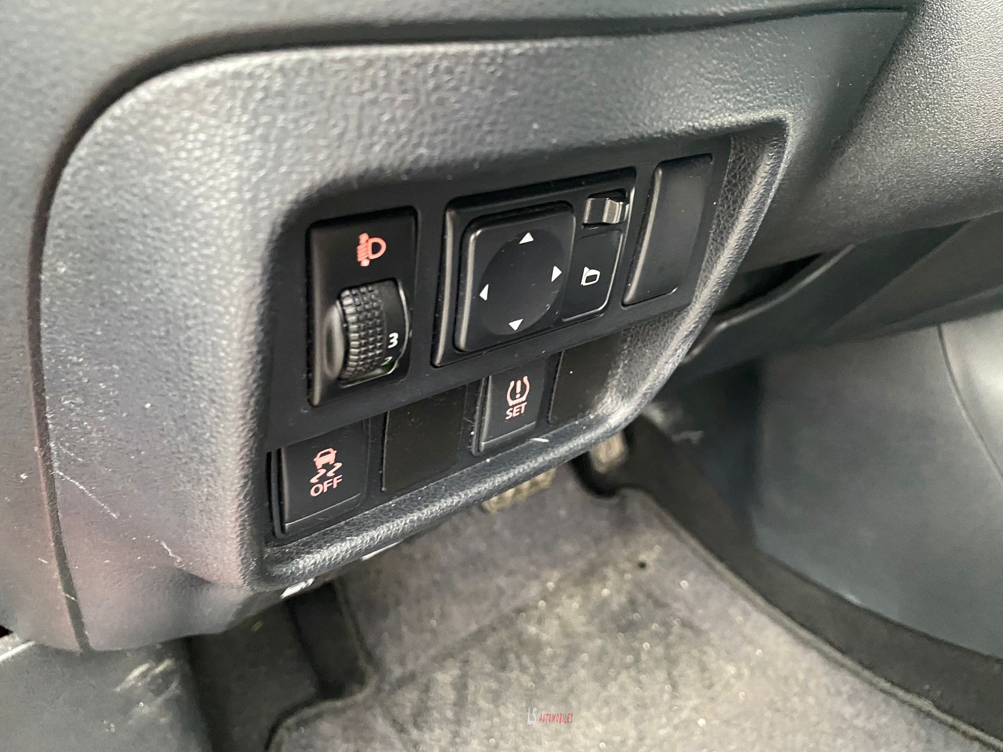 
								Nissan Juke 1.6e*Boite automatique*Navi*Camera*Eu6b full									