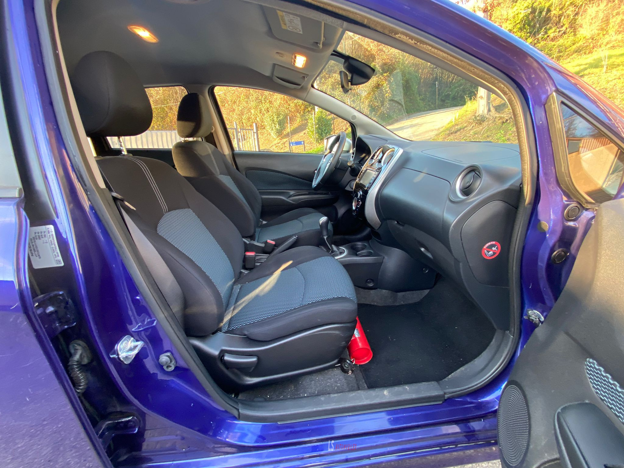 
								Nissan Note NTECH 1.5 DCi*NAVI*CAMERA*KEYLESS full									