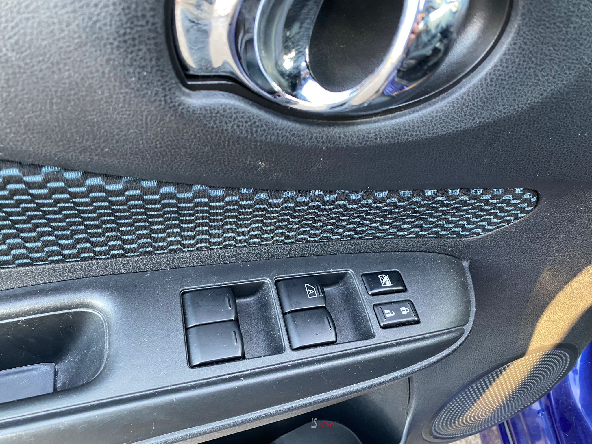 
								Nissan Note NTECH 1.5 DCi*NAVI*CAMERA*KEYLESS full									