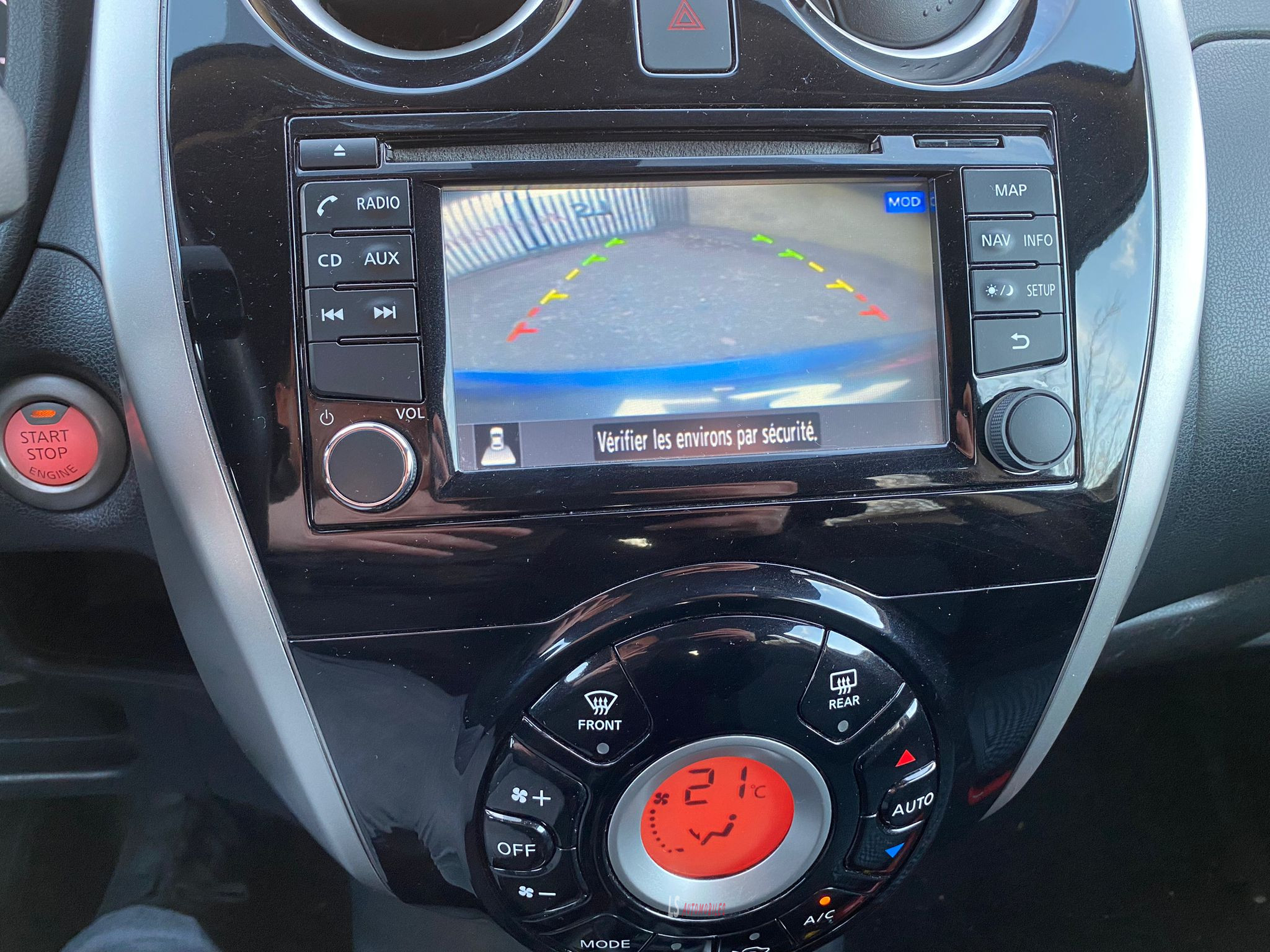 
								Nissan Note NTECH 1.5 DCi*NAVI*CAMERA*KEYLESS full									