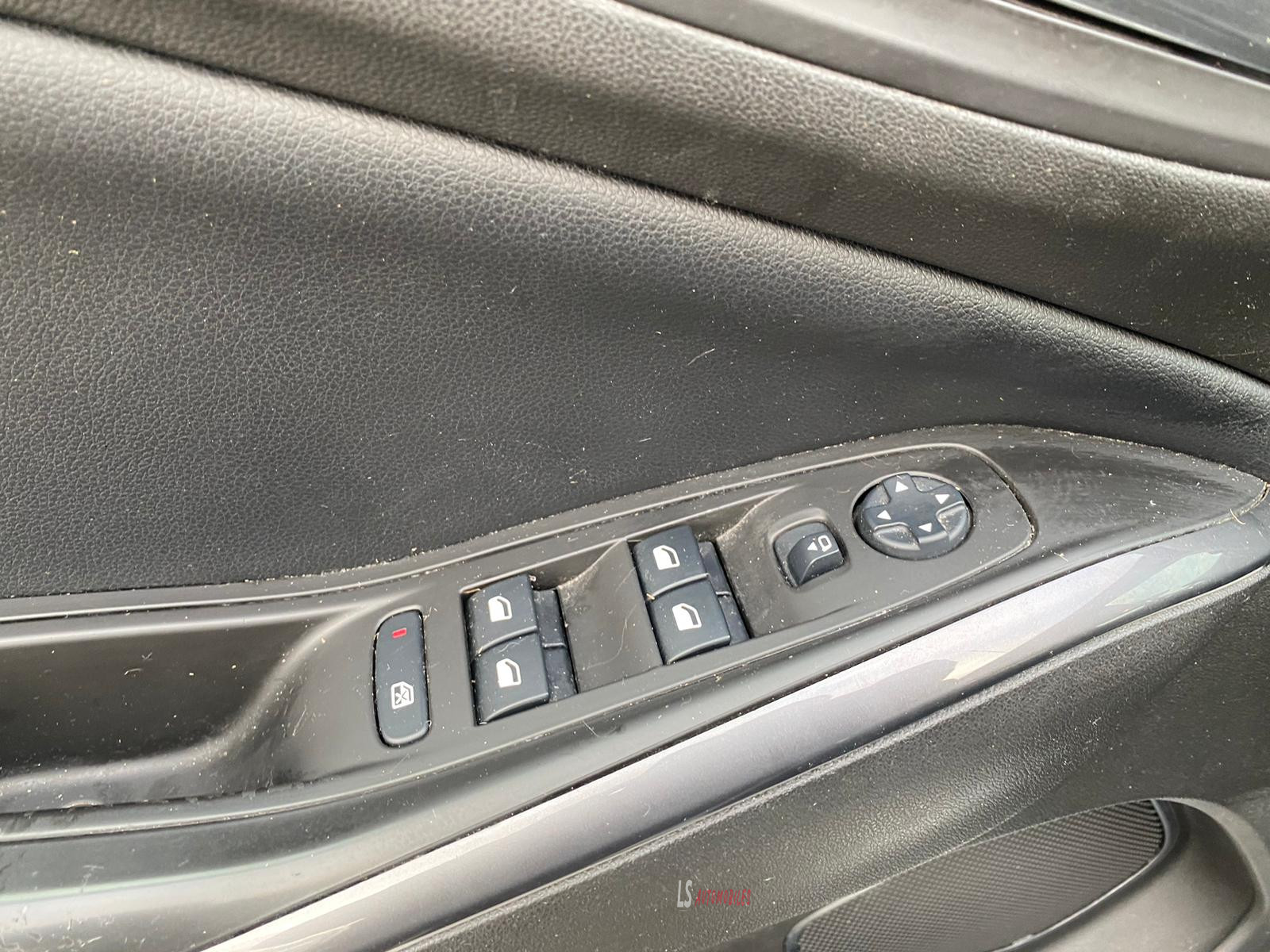 
								OPEL GRANDLAND X 1.6d full									