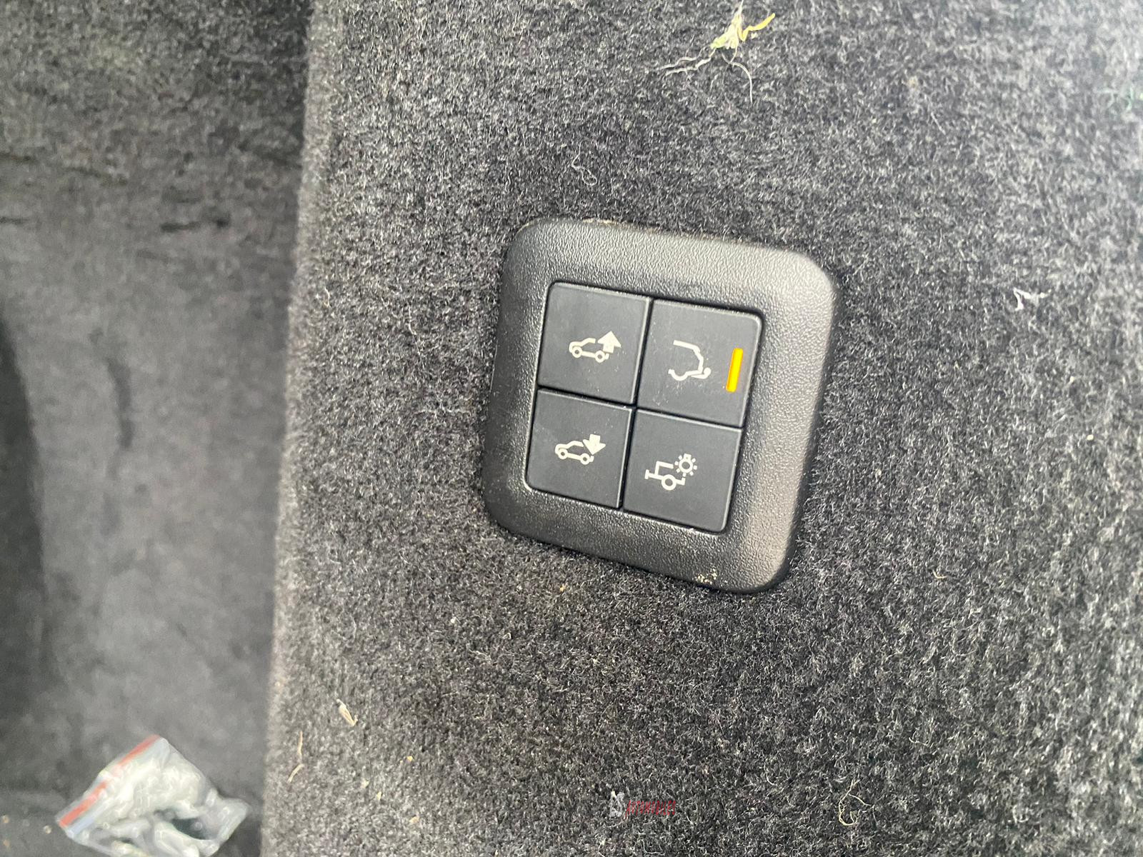 
								Land Rover Range Rover Sport 3.0 SDV6 Dynamic*ENGINE NOISE full									