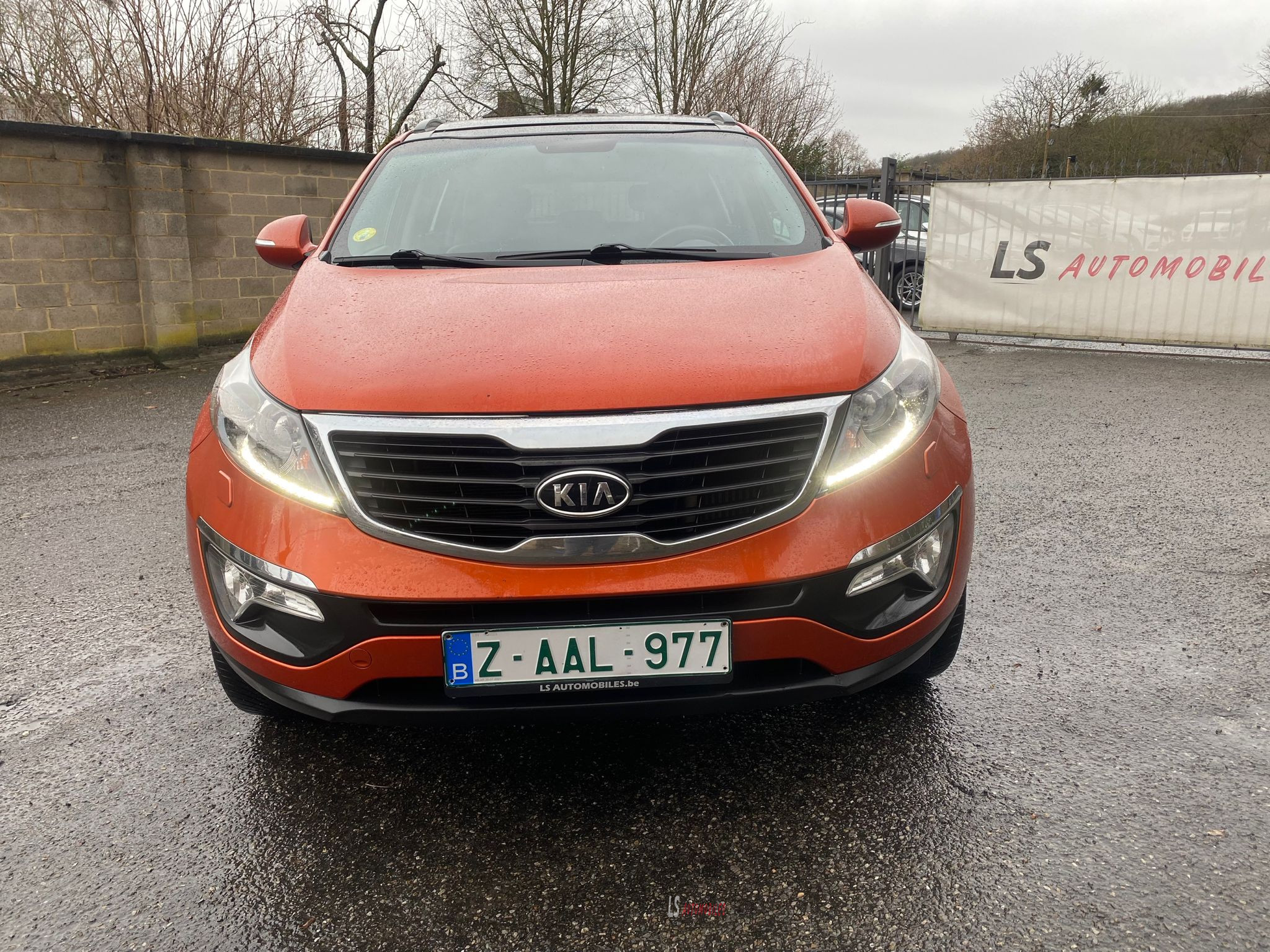 
								KIA SPORTAGE full									