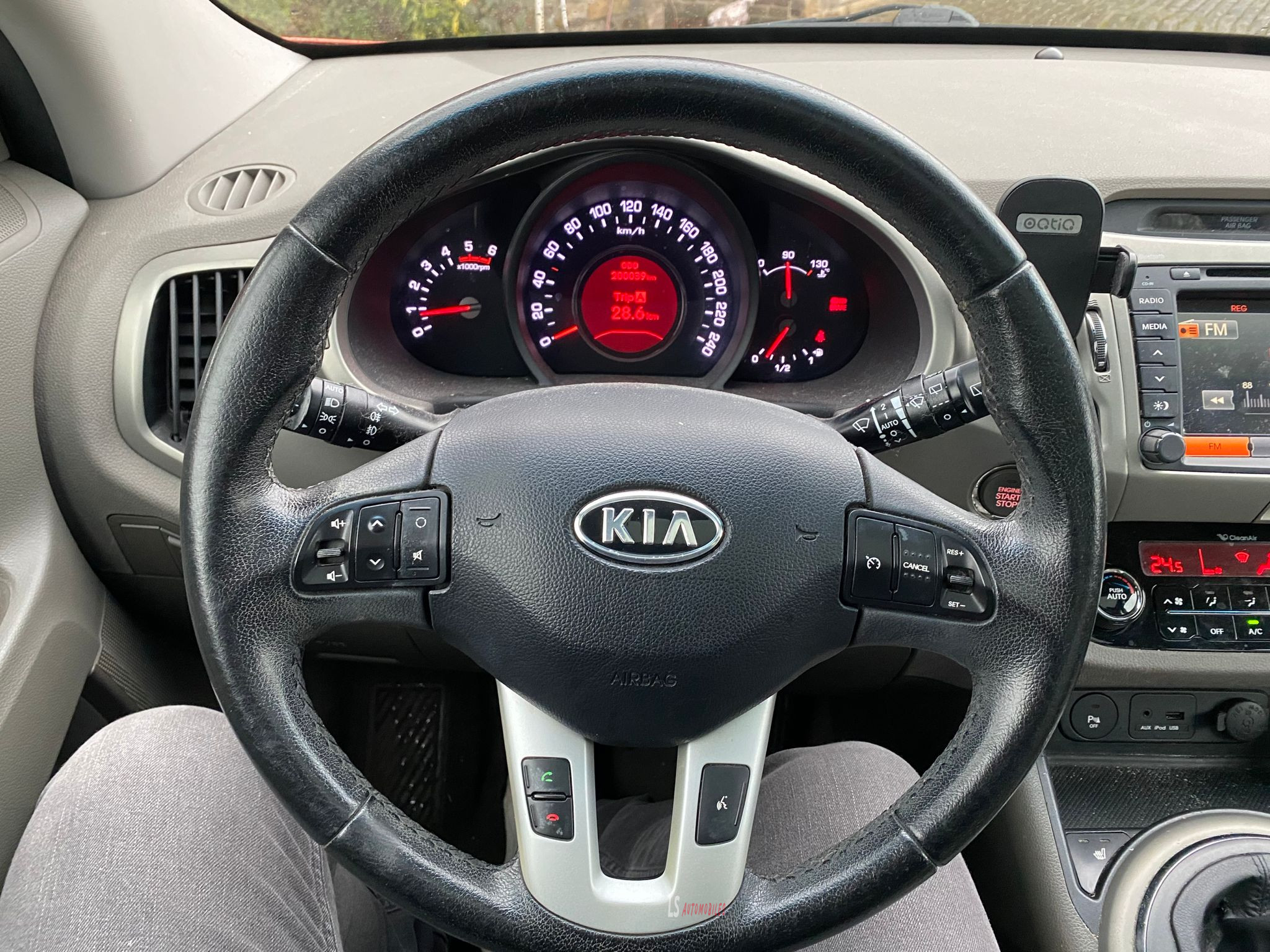 
								KIA SPORTAGE full									