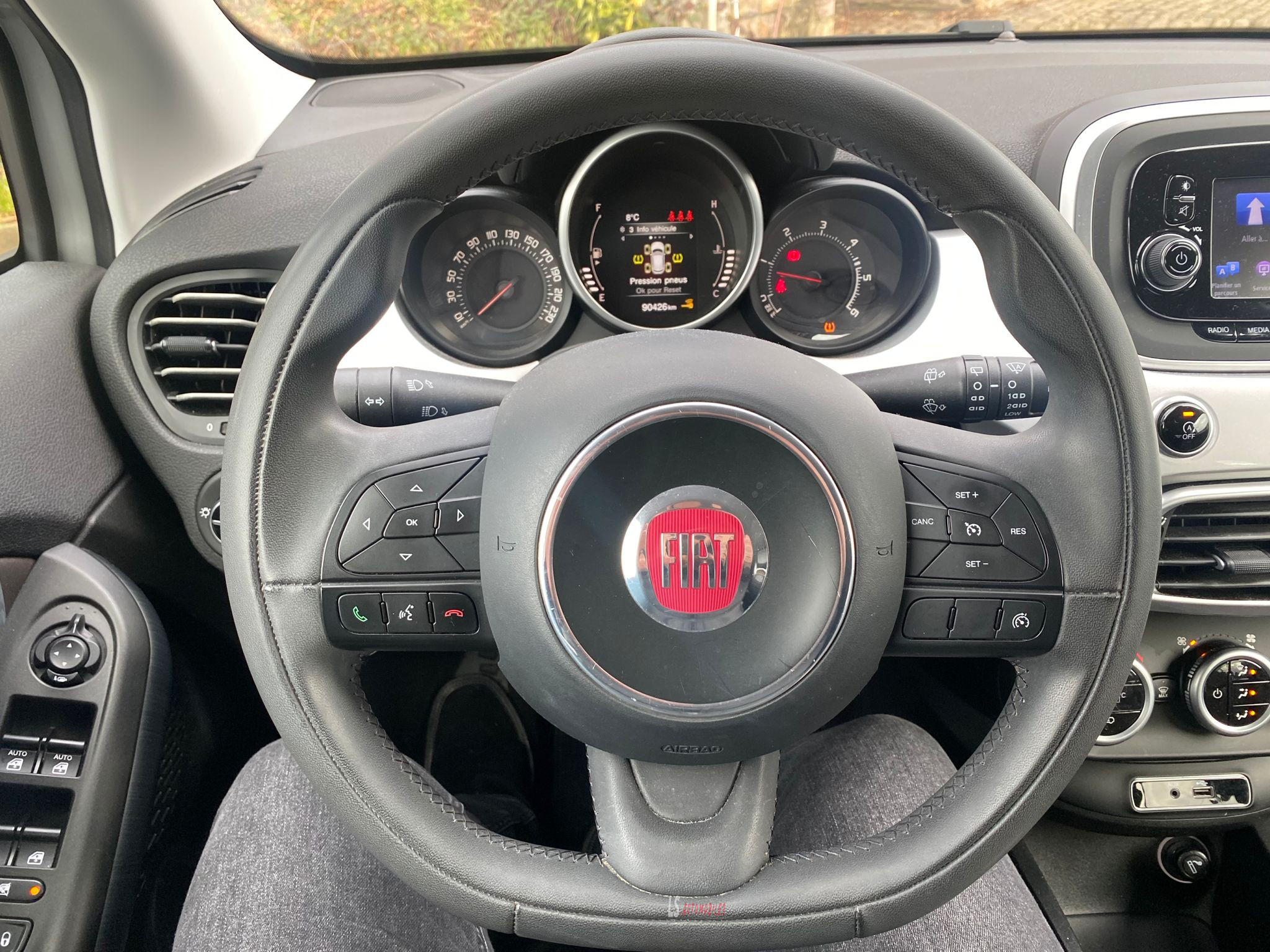 
								FIAT 500X full									