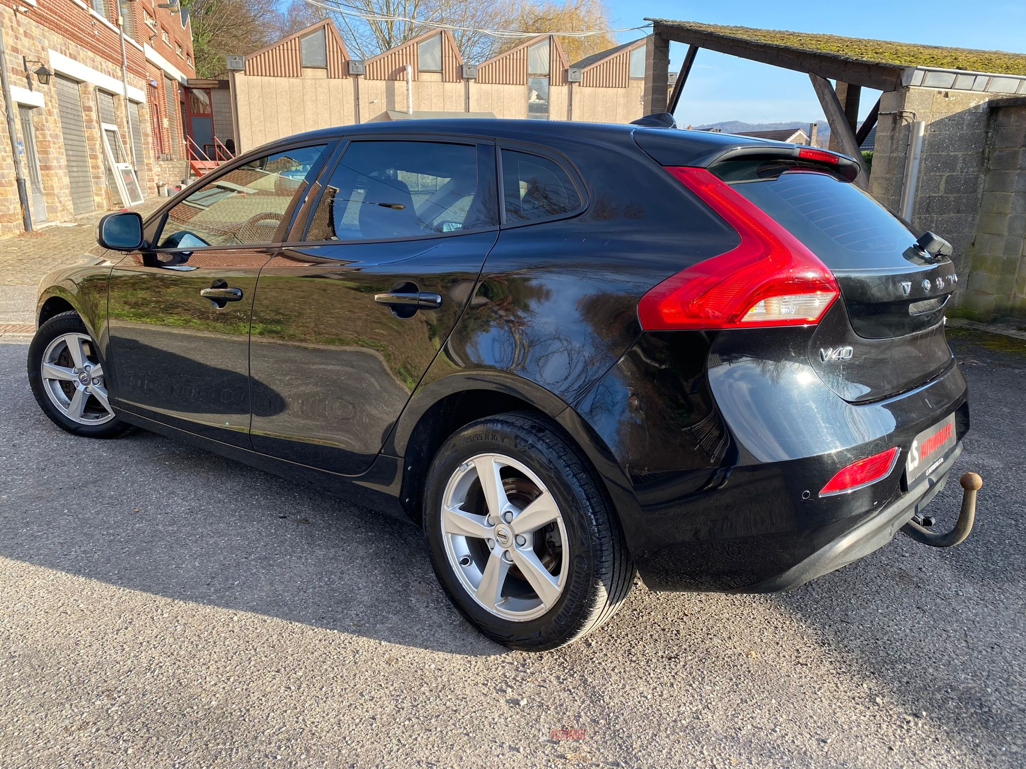 
								Volvo V40 D2 Geartronic*Boite Automatique*Navi*LED full									