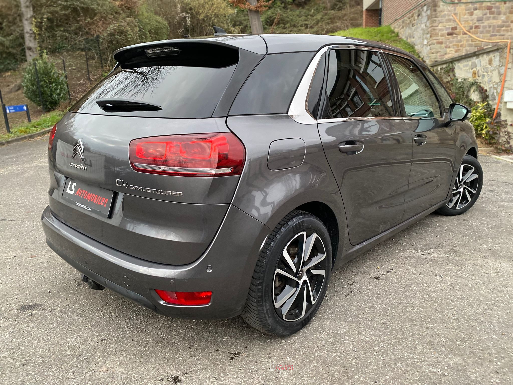
								Citroën C4 Spacetourer Shine*NAVI*CAMERA full									