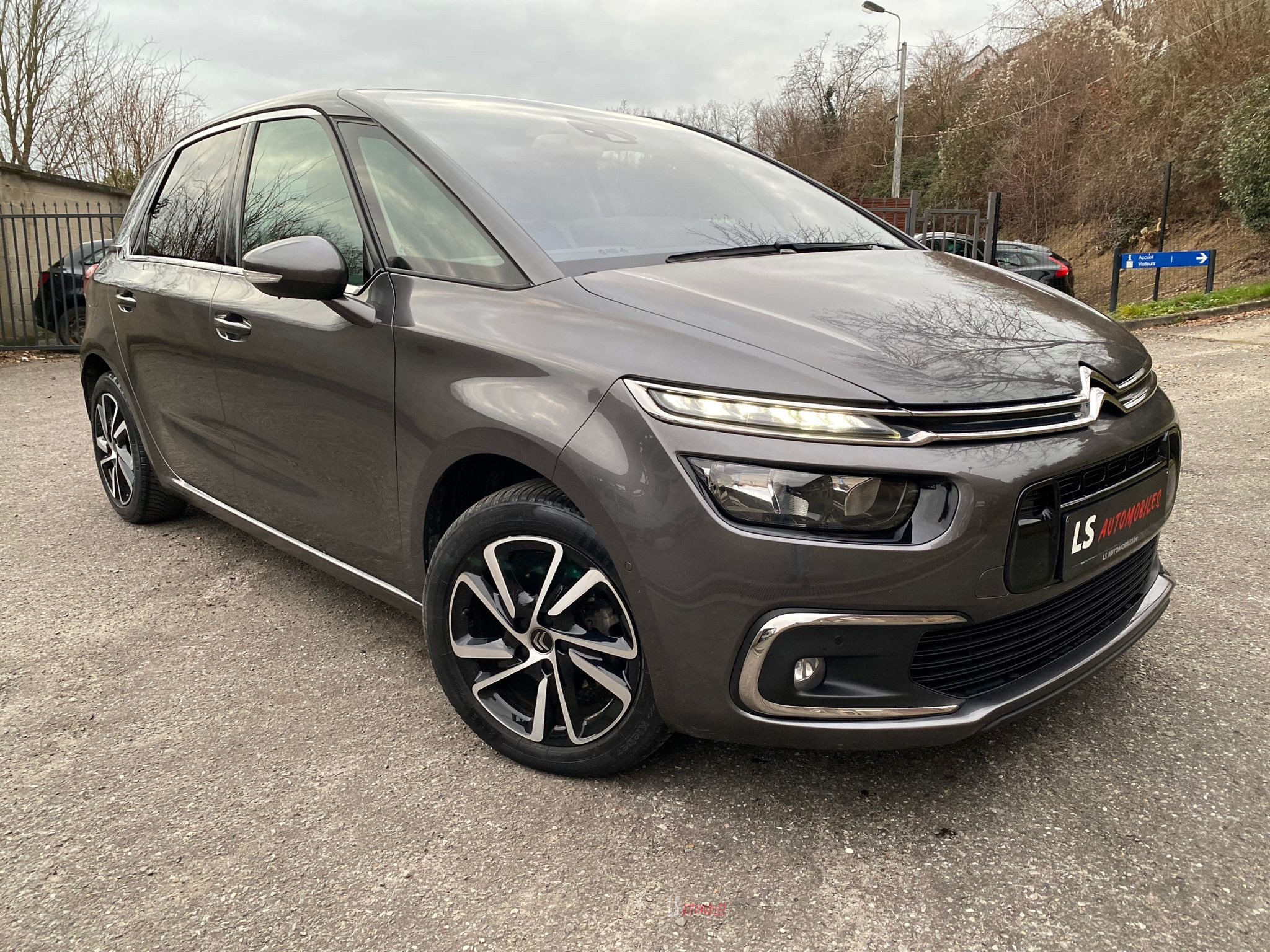 Citroën C4 Spacetourer Shine*NAVI*CAMERA