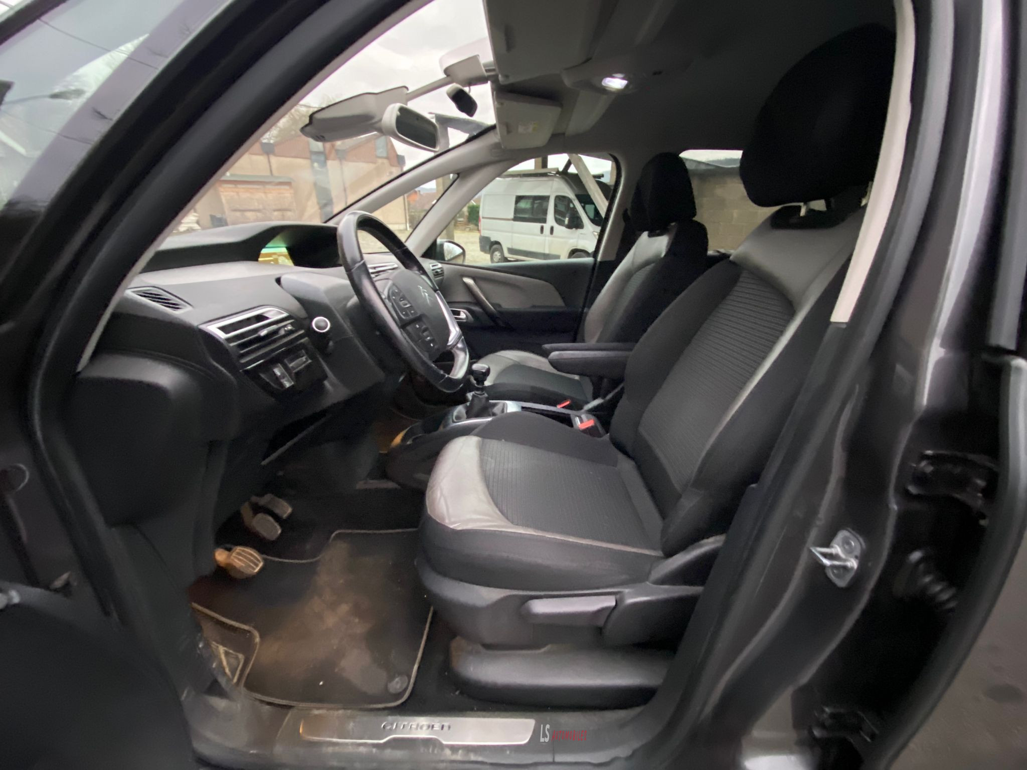 
								Citroën C4 Spacetourer Shine*NAVI*CAMERA full									