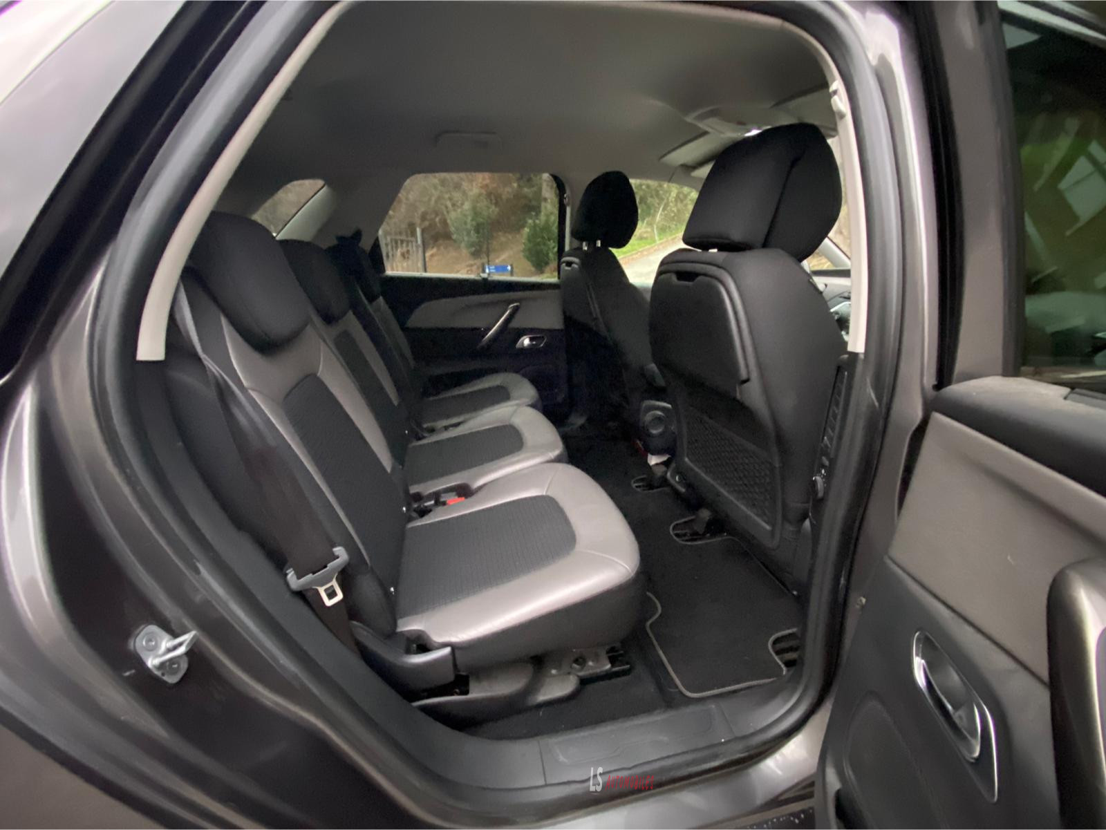 
								Citroën C4 Spacetourer Shine*NAVI*CAMERA full									