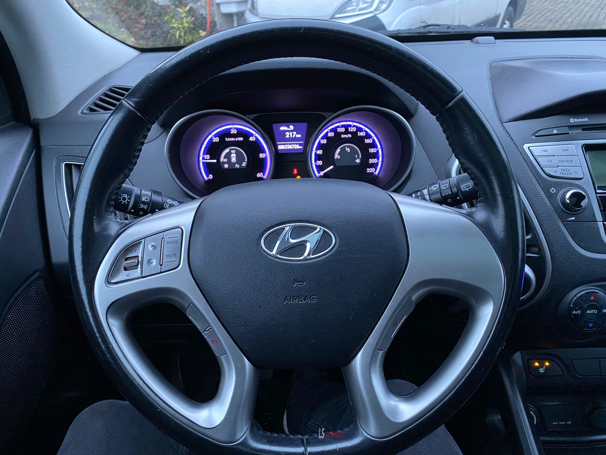 
								Hyundai IX35 2012 full									