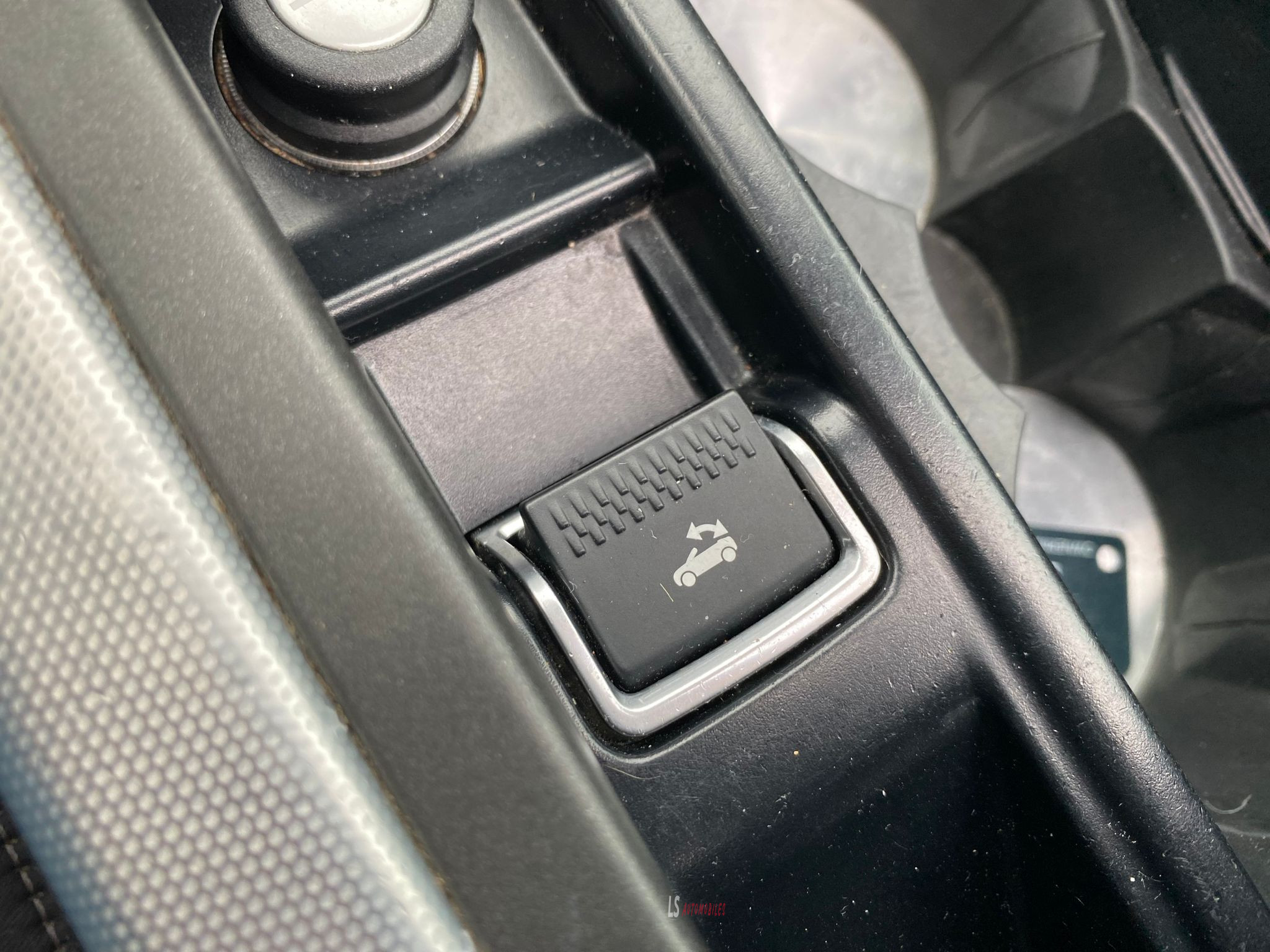 
								LAND ROVER RANGE ROVER EVOQUE 2017 full									