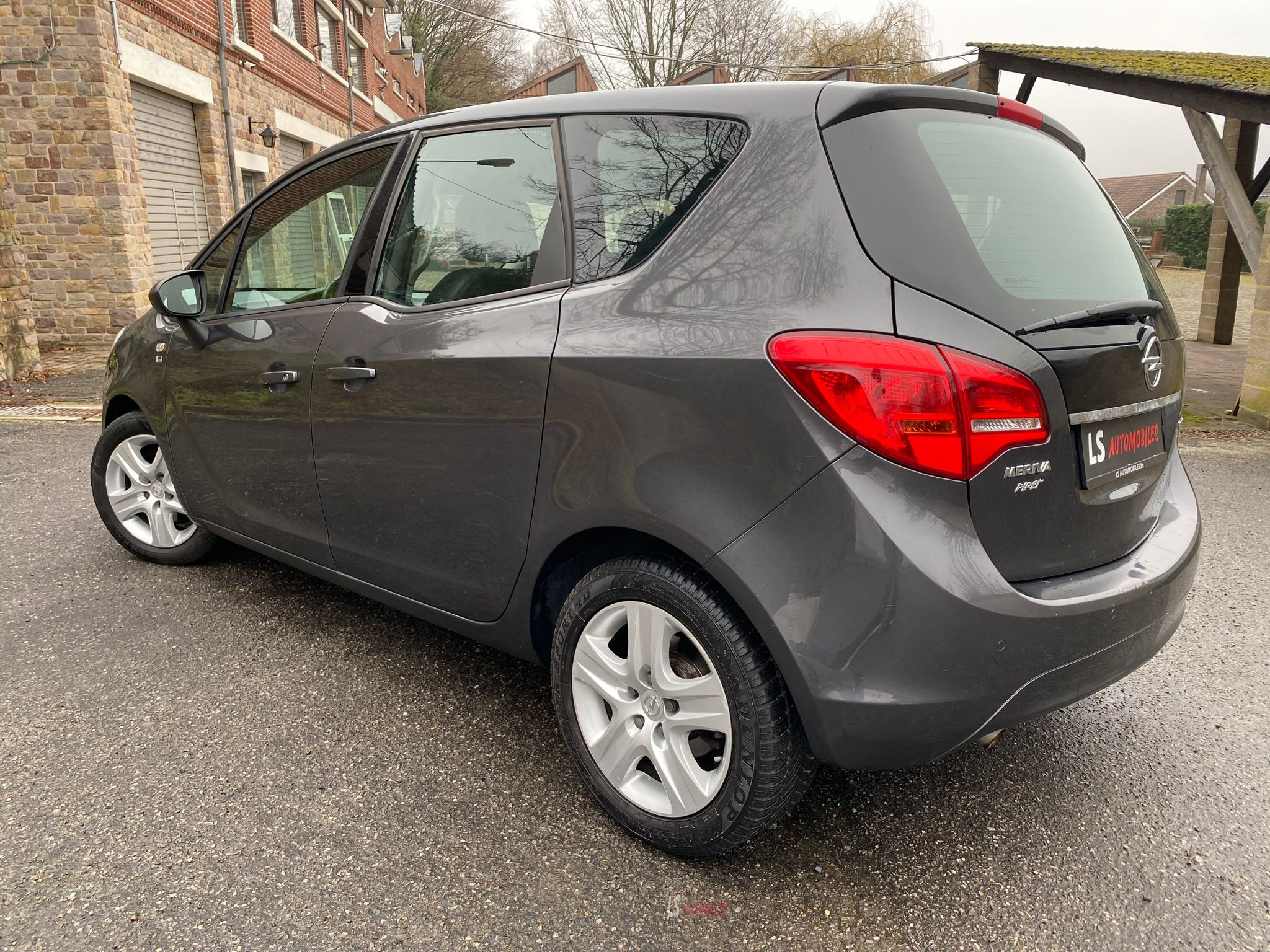 
								opel meriva 2013 full									