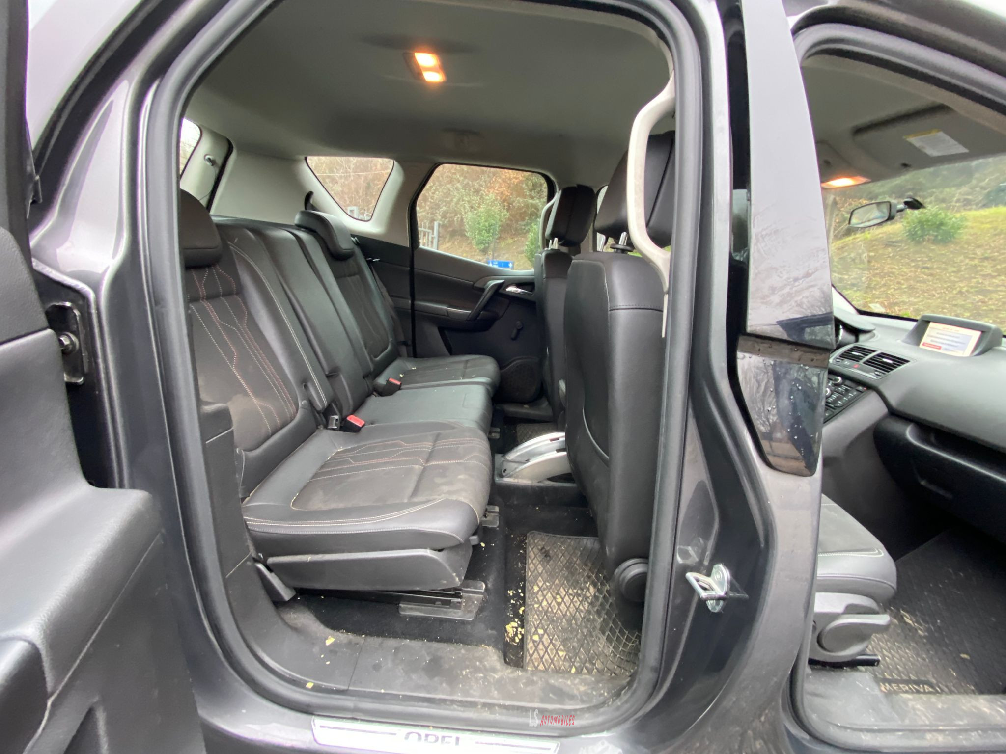 
								opel meriva 2013 full									