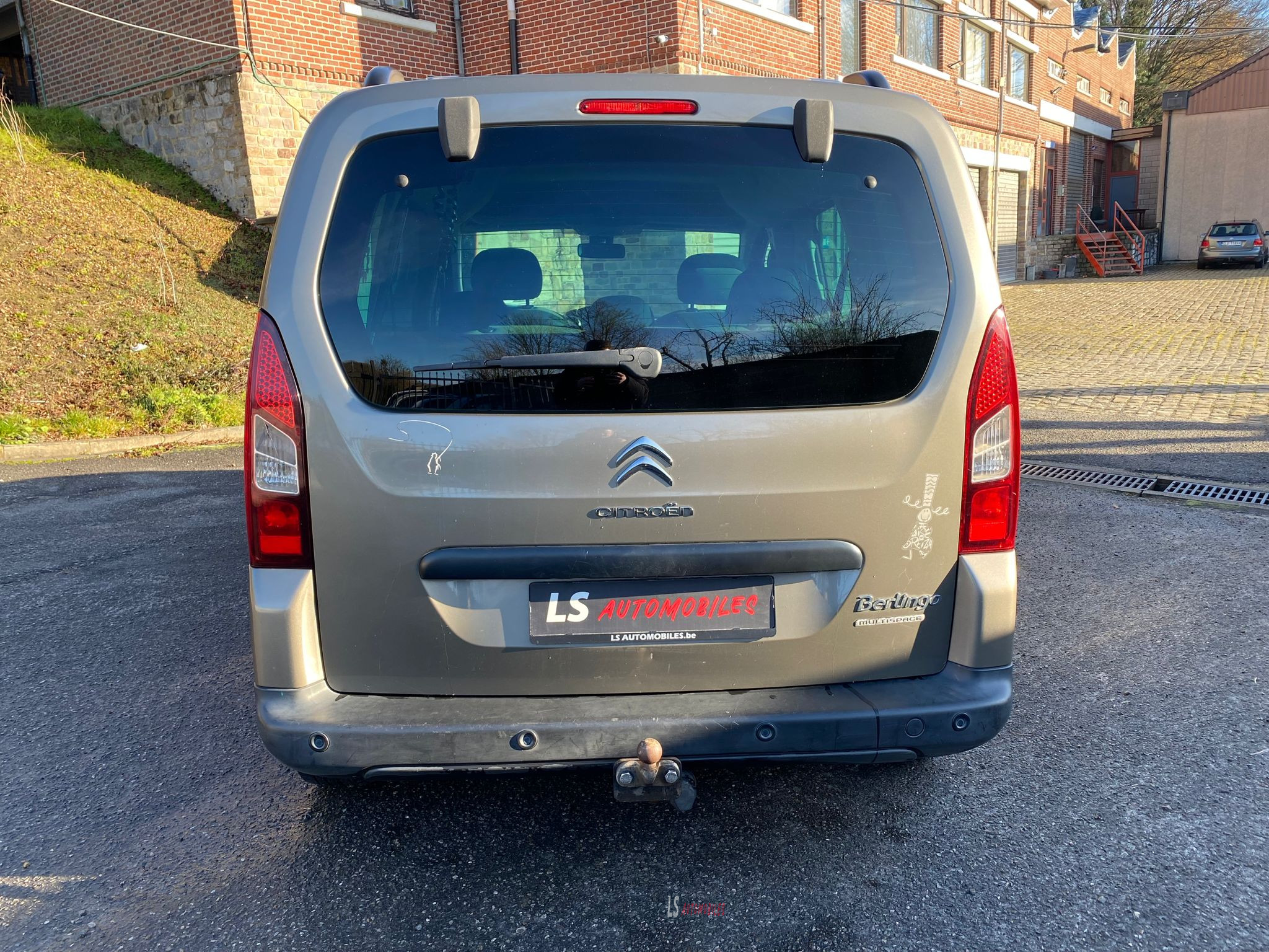 
								CITROEN BERLINGO 2015 full									