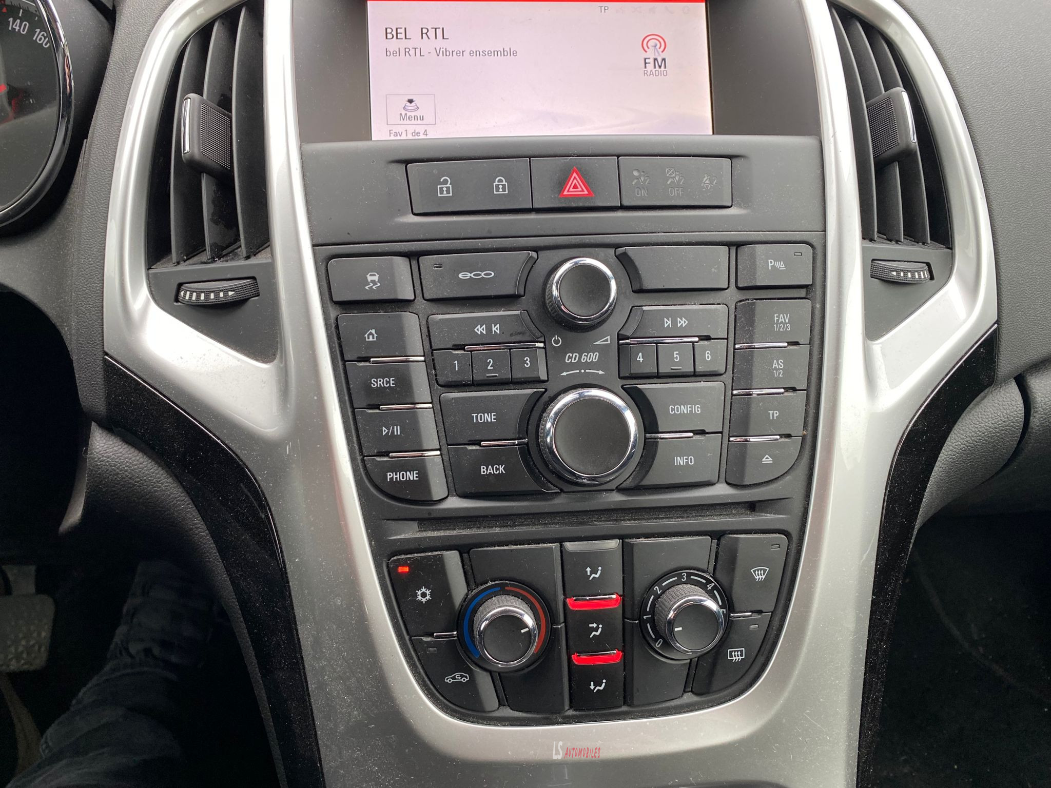 
								opel ASTRA 2014 full									