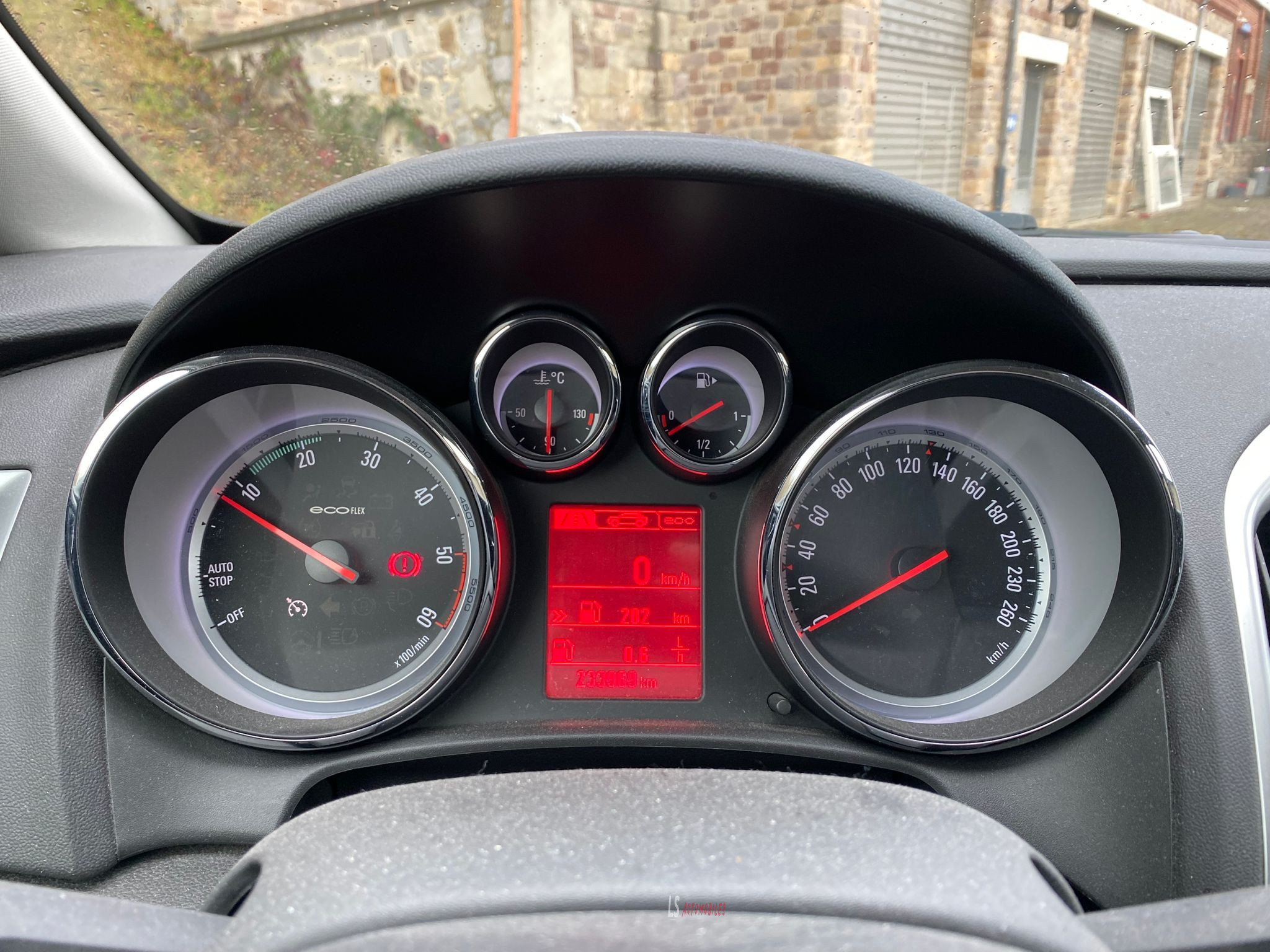 
								opel ASTRA 2014 full									