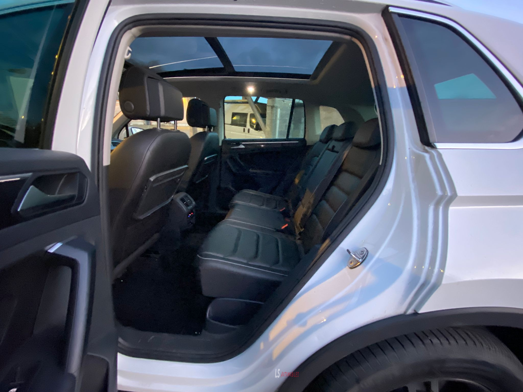 
								VW TIGUAN 4 MOTION full									