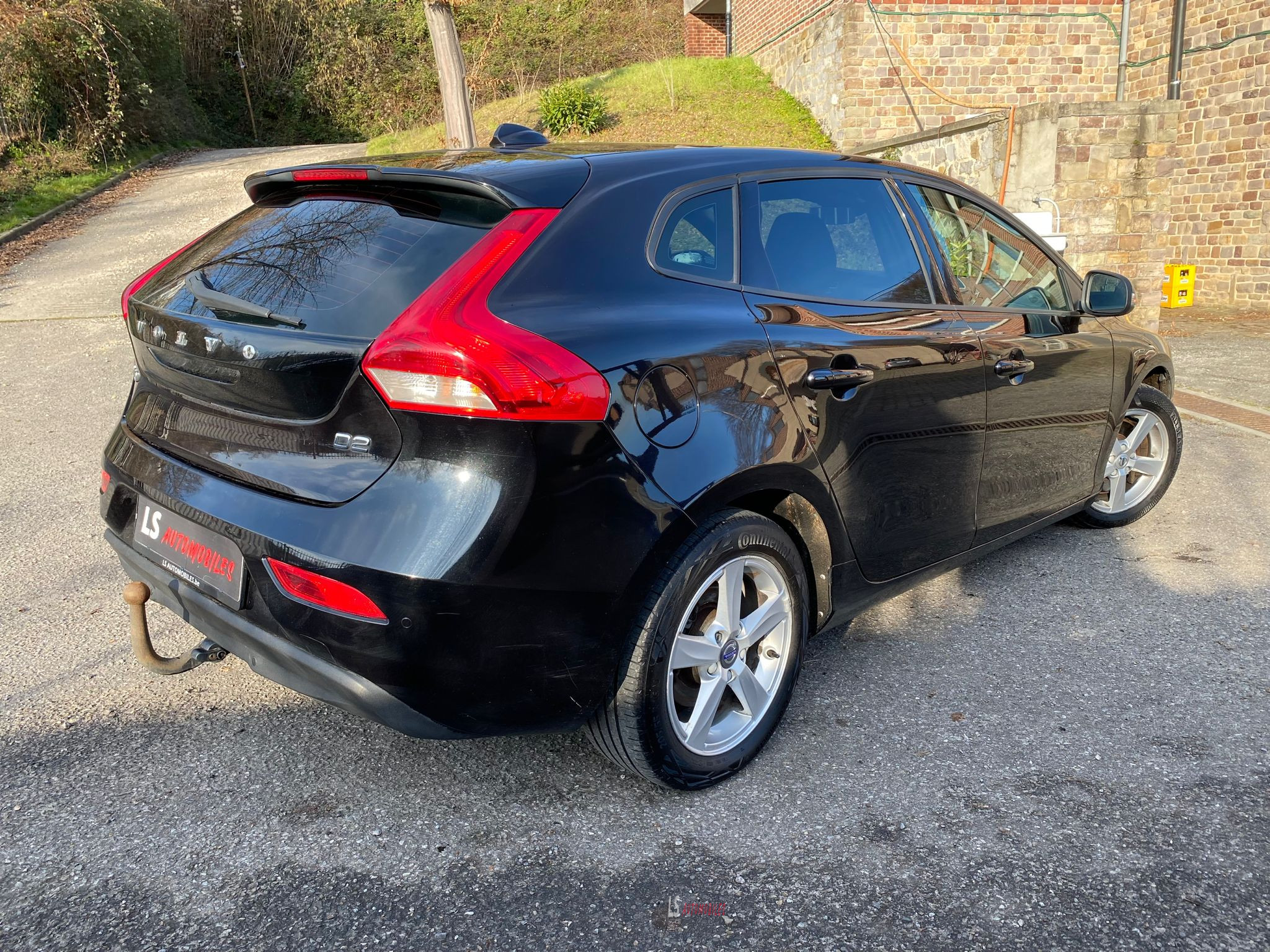 
								VOLVO V40 BOITE AUTOMATIQUE full									