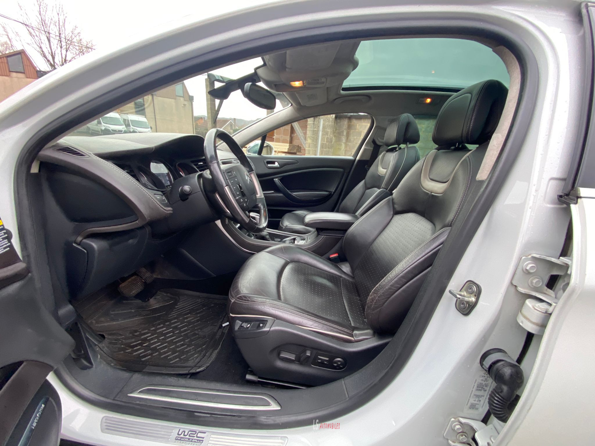 
								CITROEN C5 2.2D full									