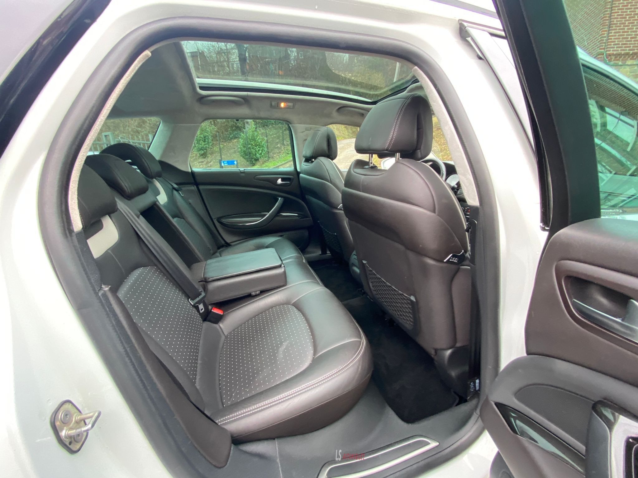 
								CITROEN C5 2.2D full									