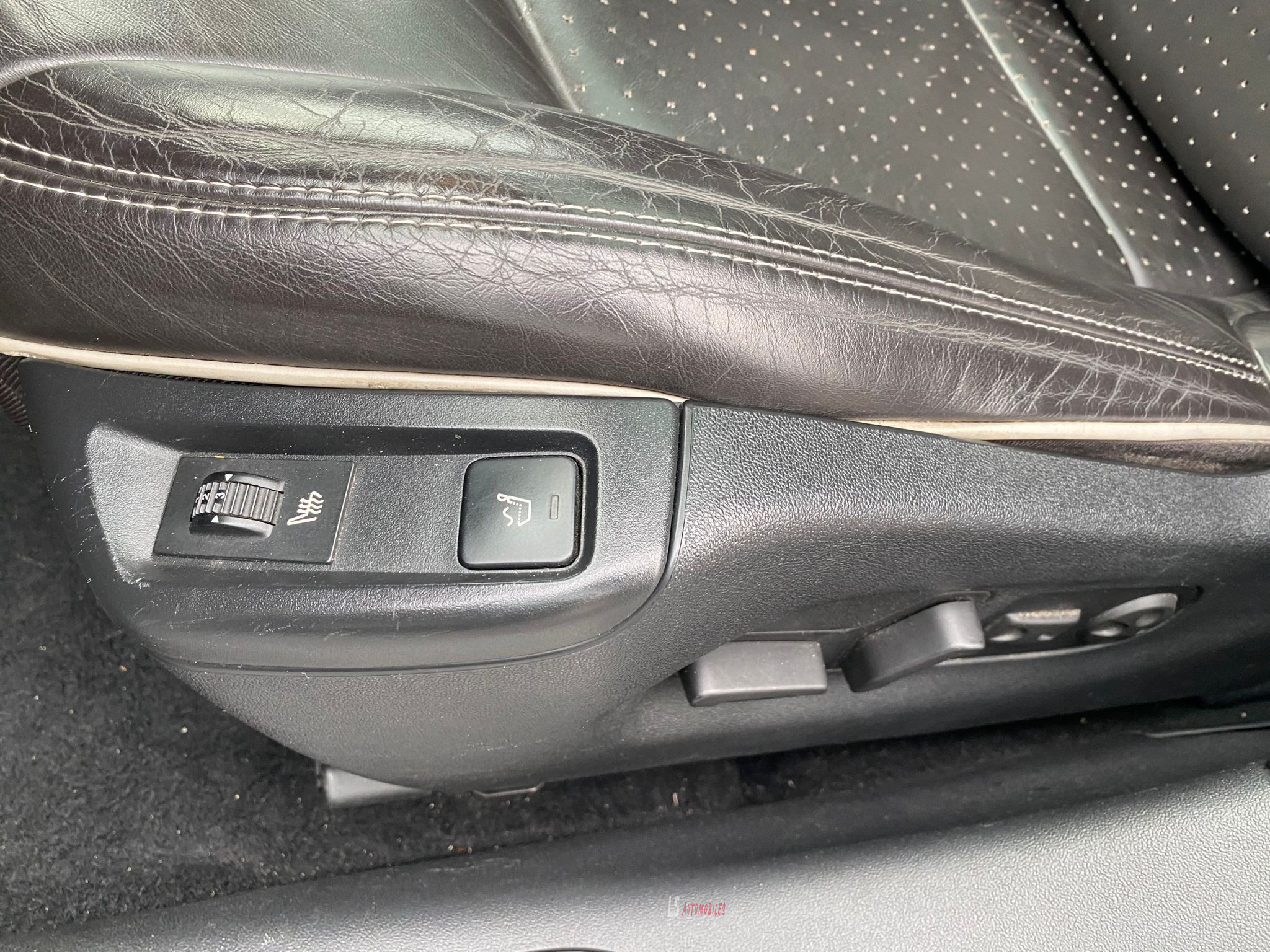 
								CITROEN C5 2.2D full									