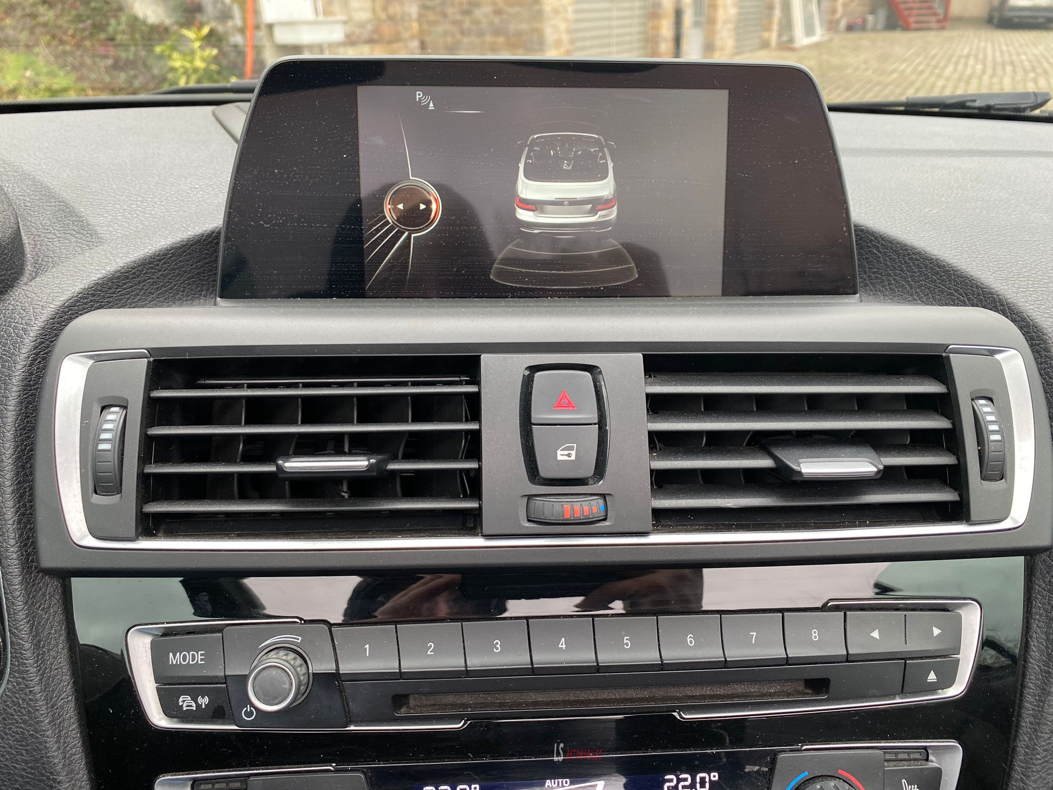 
								BMW 218i cabriolet full									