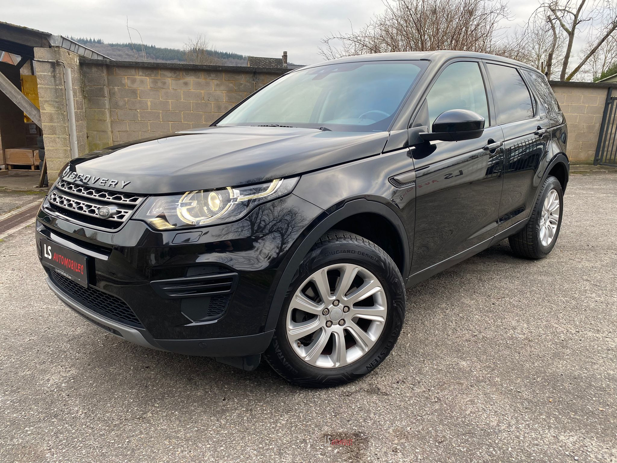 
								LAND ROVER DISCOVERY SPORT 4WD full									