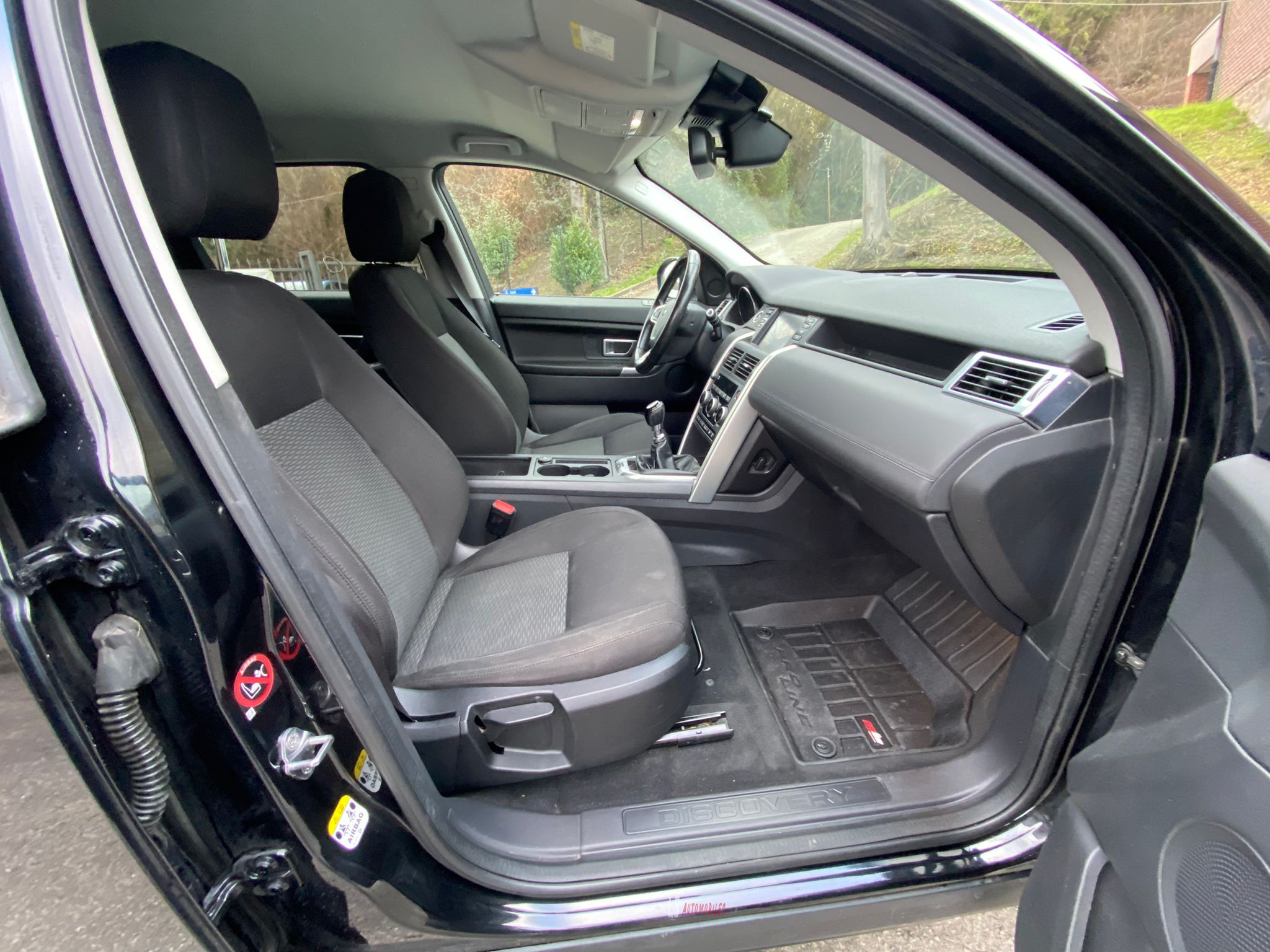 
								LAND ROVER DISCOVERY SPORT 4WD full									