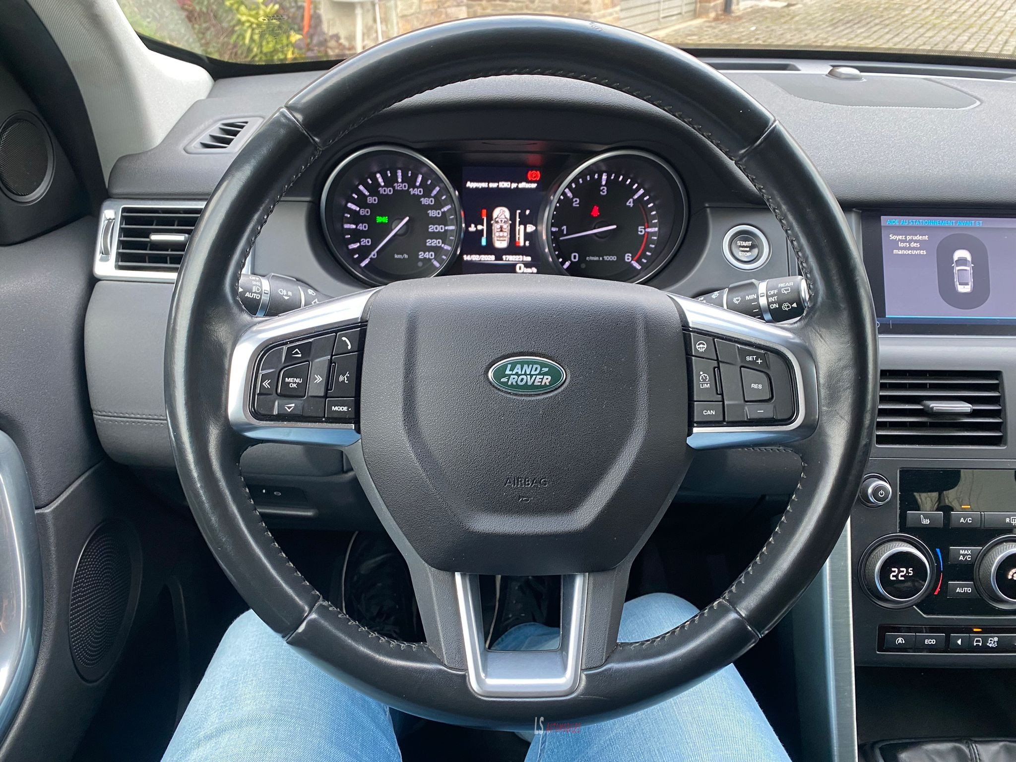 
								LAND ROVER DISCOVERY SPORT 4WD full									
