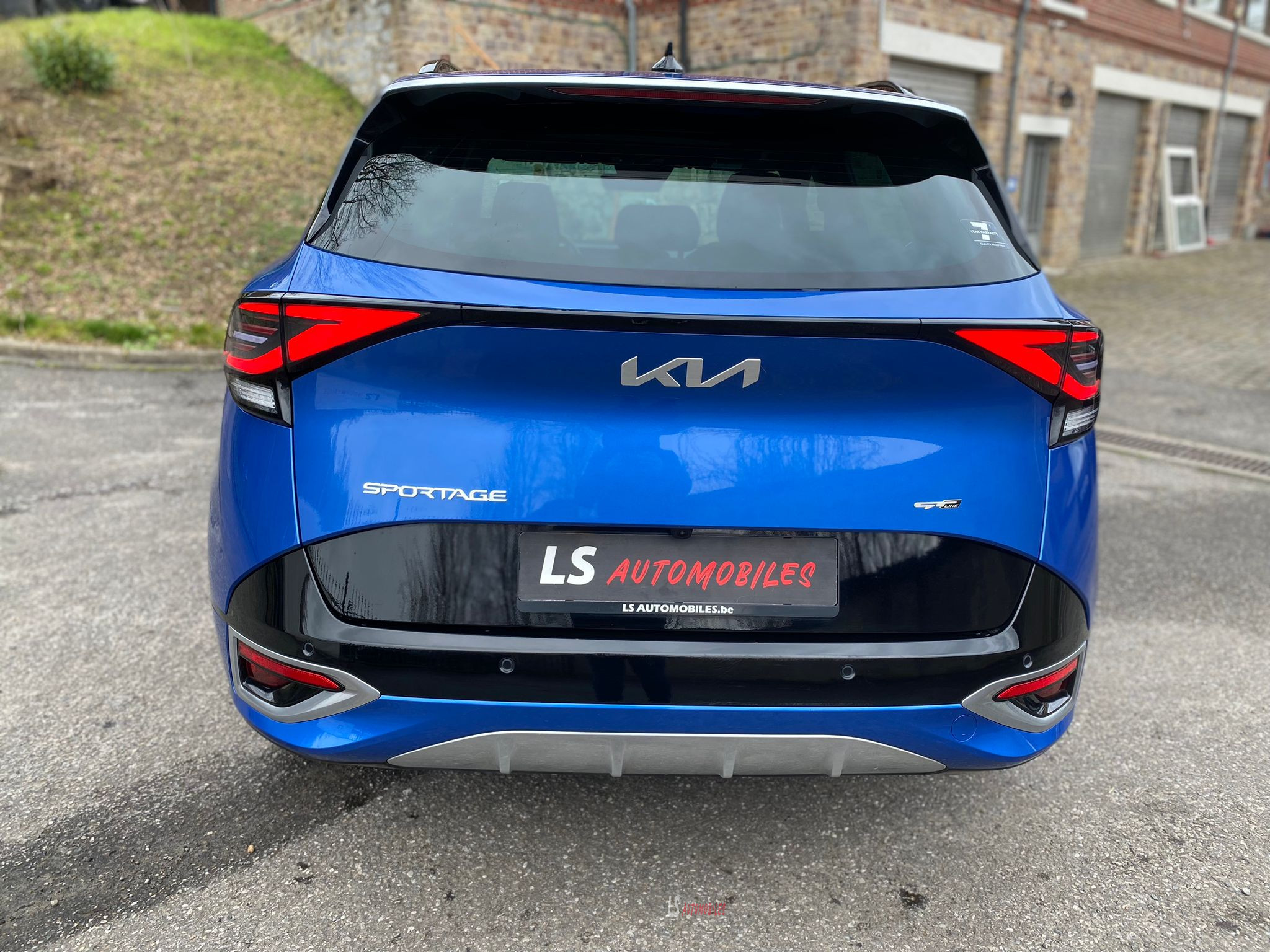 
								KIA SPORTAGE GT-LINE full									