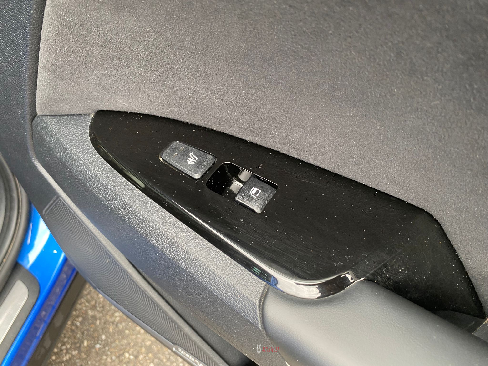 
								KIA SPORTAGE GT-LINE full									