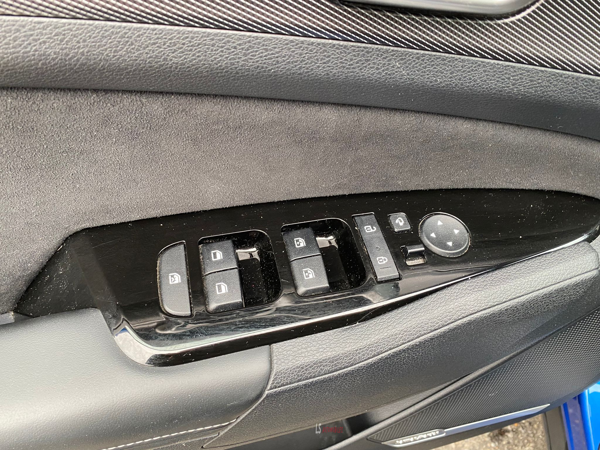 
								KIA SPORTAGE GT-LINE full									