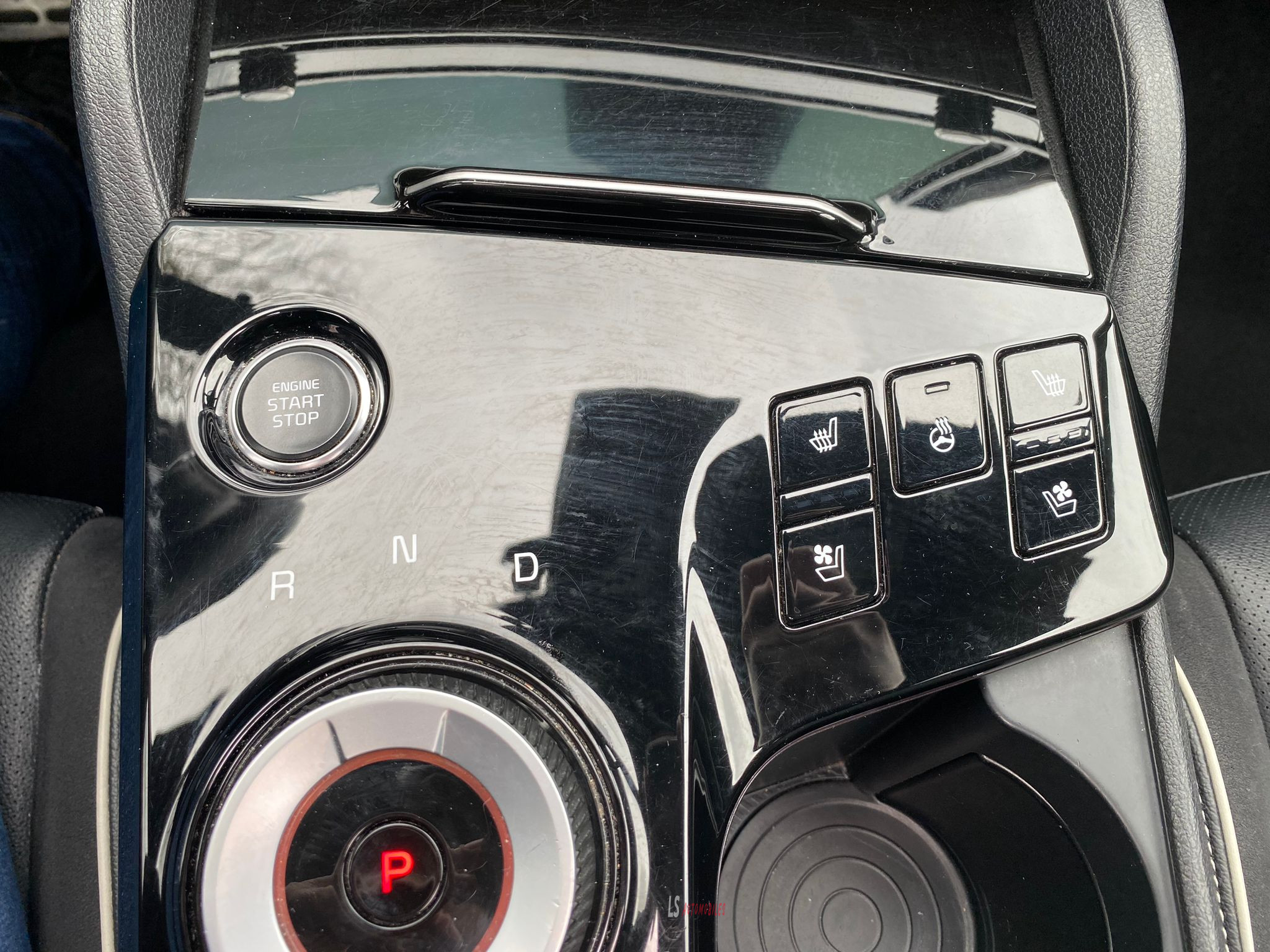 
								KIA SPORTAGE GT-LINE full									