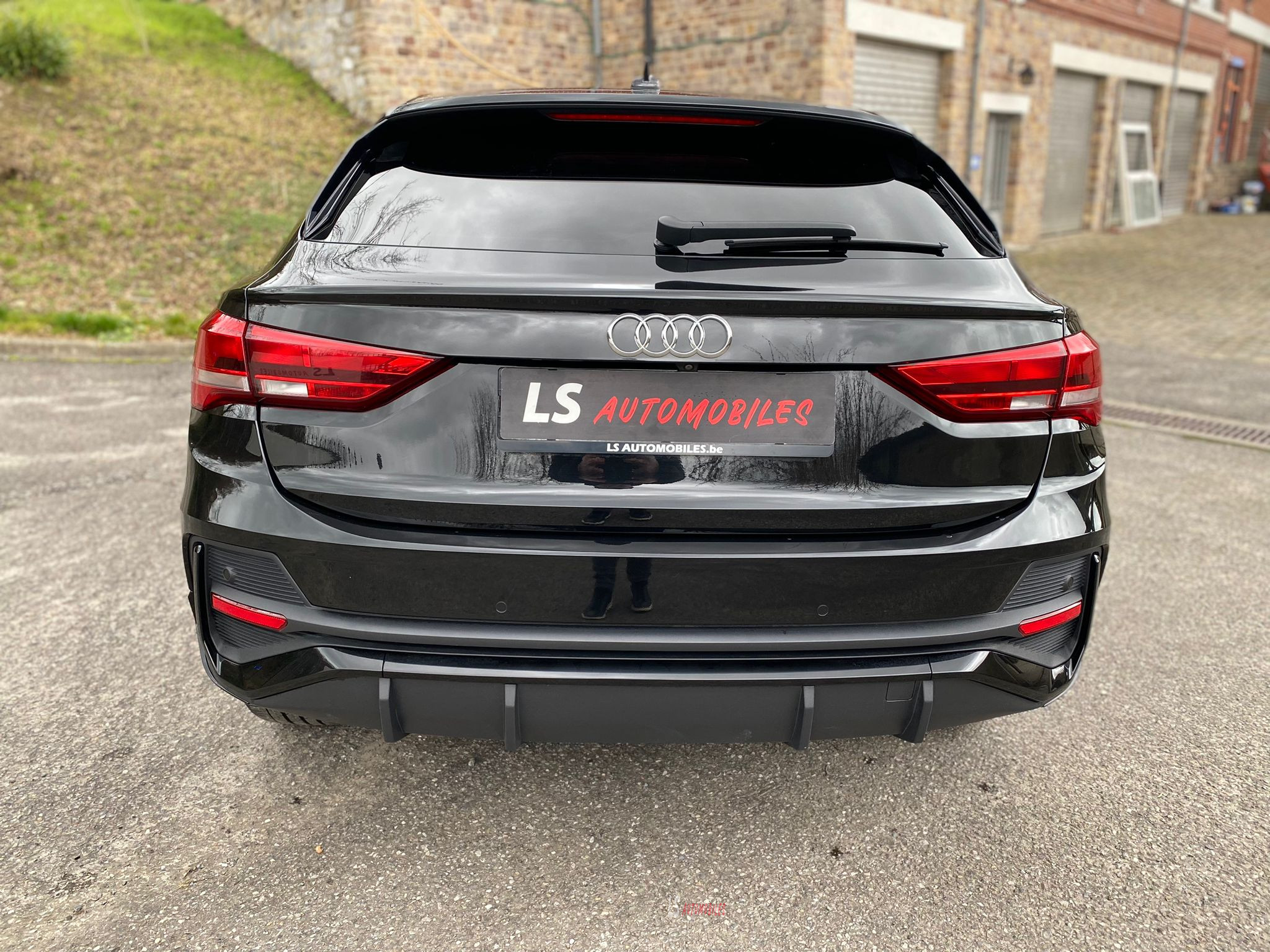 
								AUDI Q3 SPORTBACK S-LINE full									