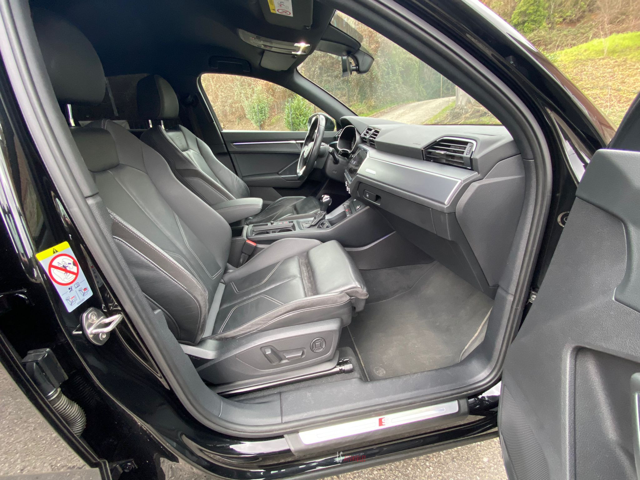 
								AUDI Q3 SPORTBACK S-LINE full									