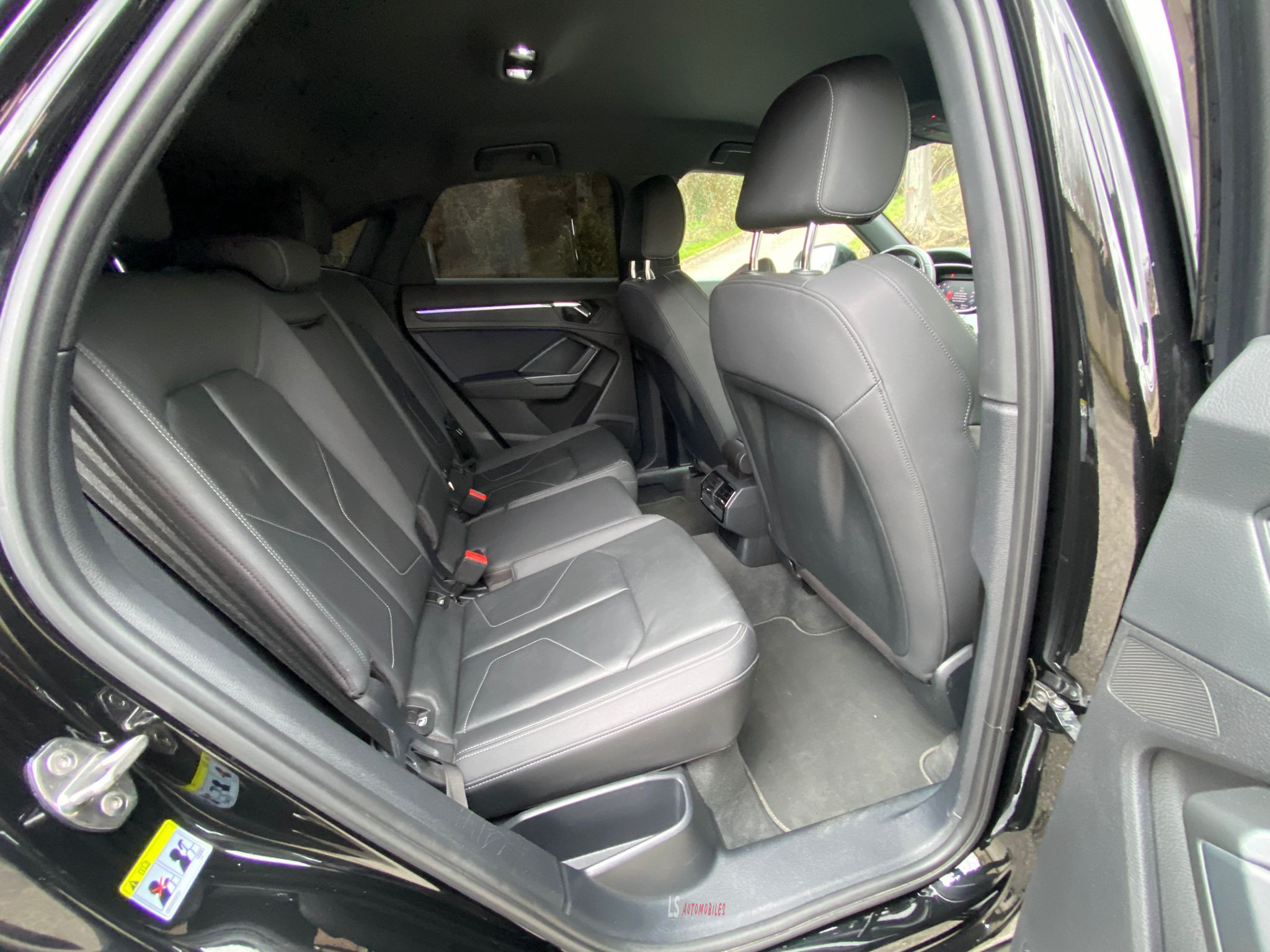 
								AUDI Q3 SPORTBACK S-LINE full									