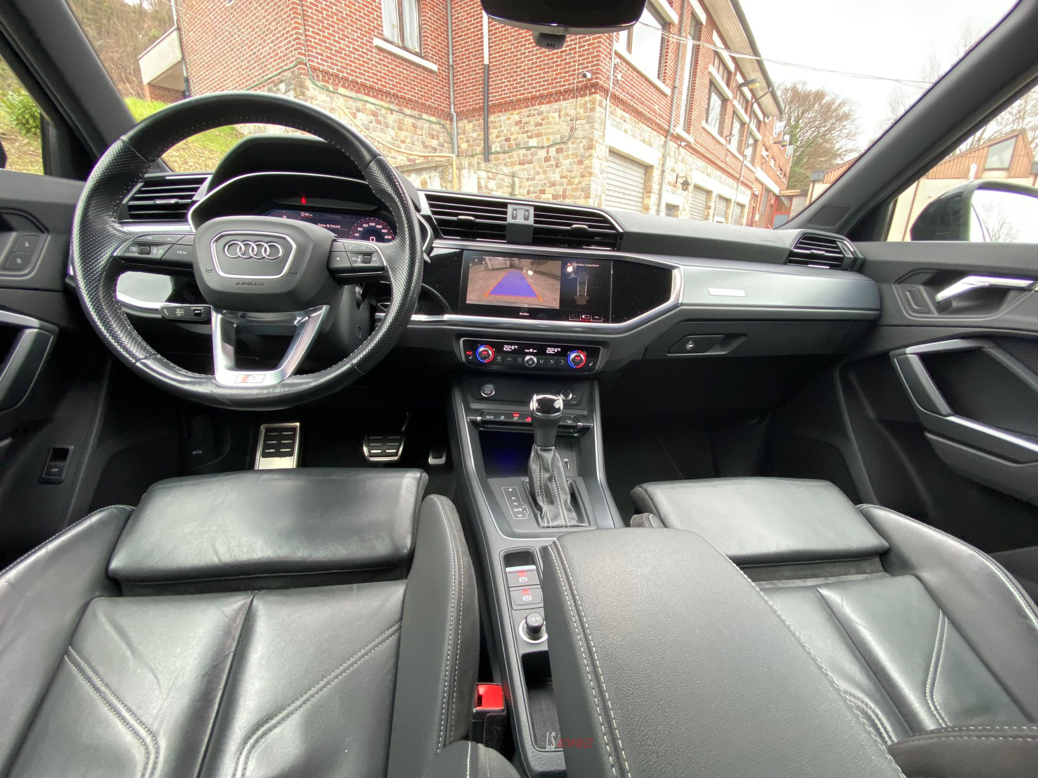 
								AUDI Q3 SPORTBACK S-LINE full									