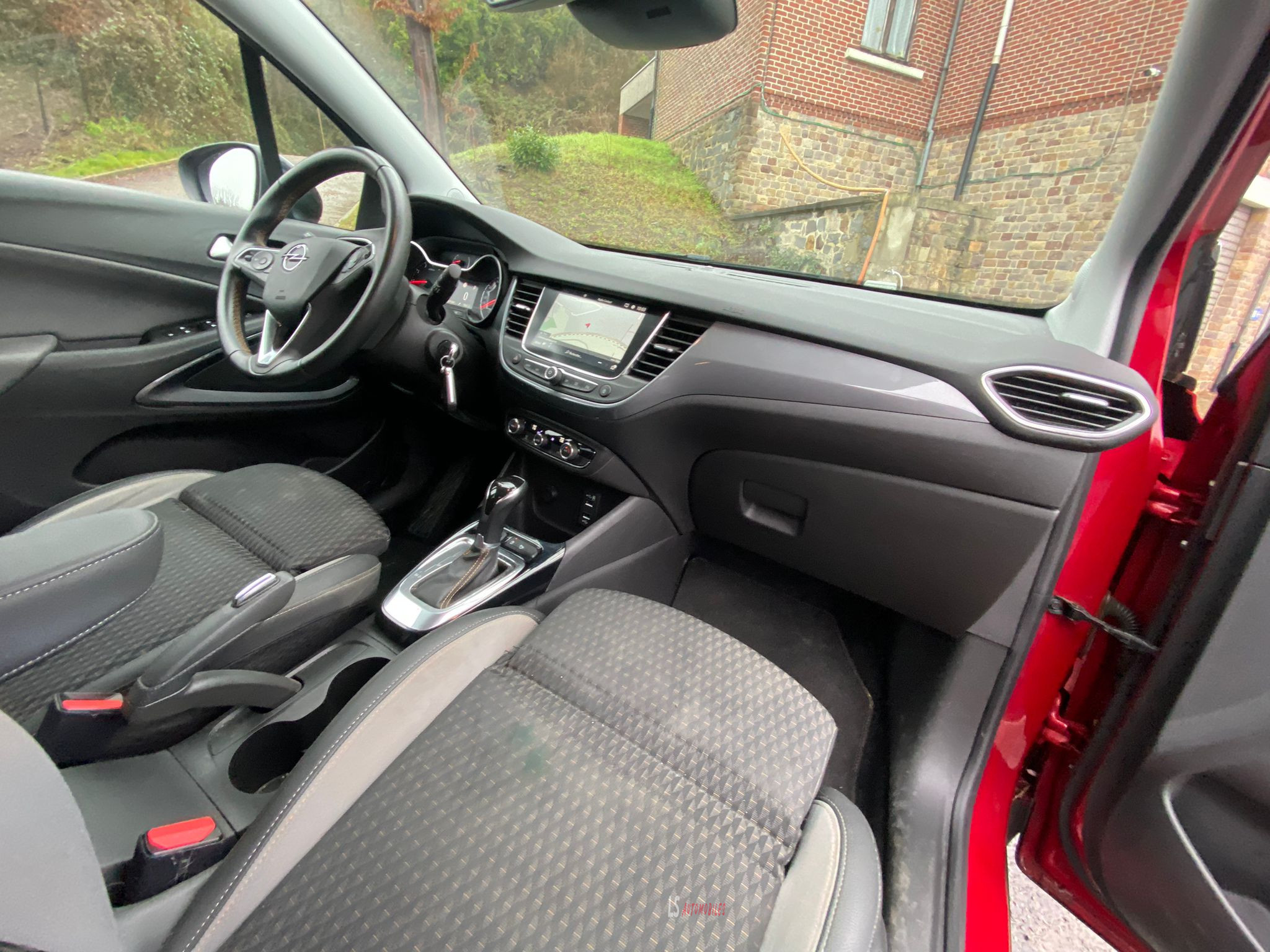 
								OPEL CROSSLAND X BOITE AUTOMATIQUE full									