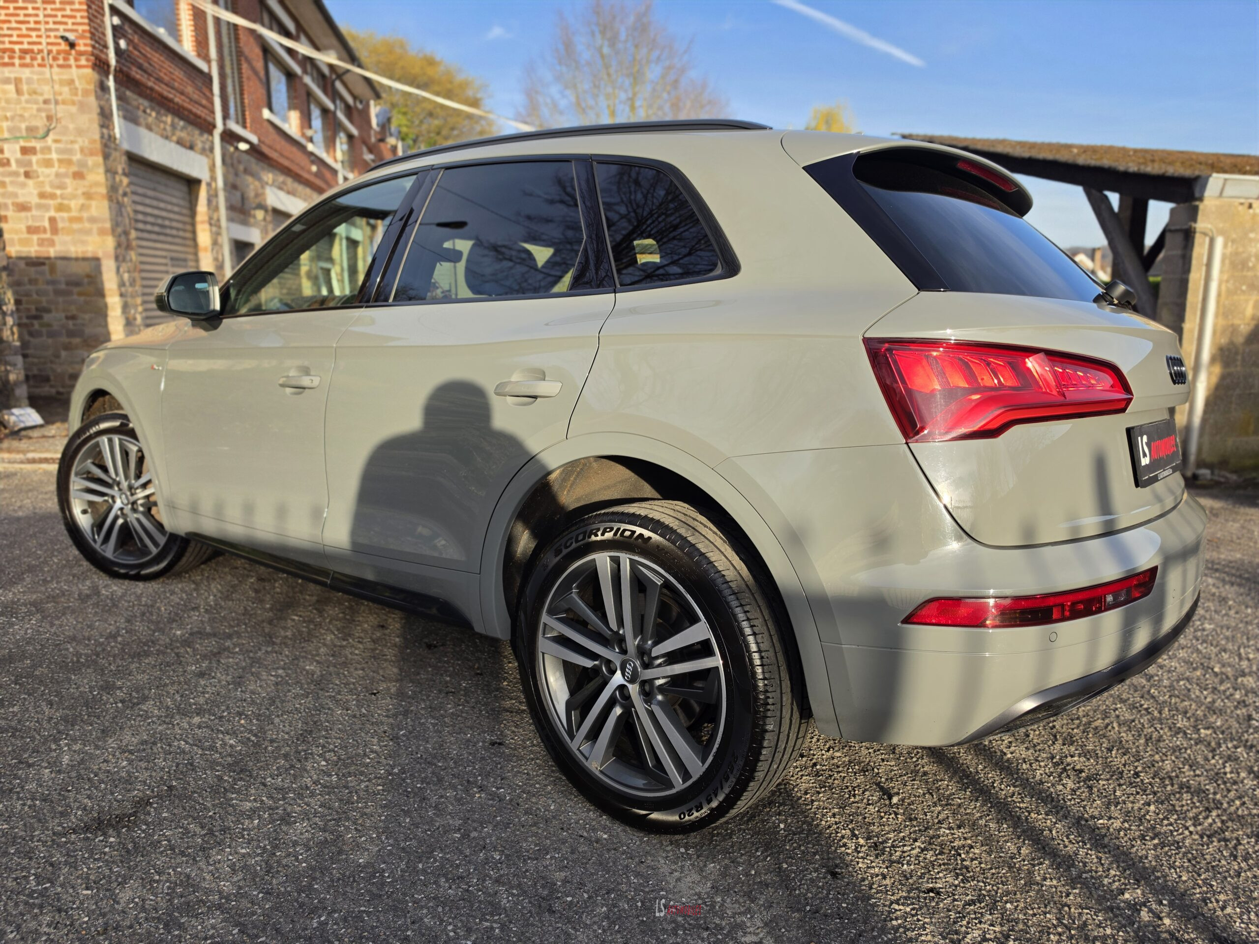 
								AUDI Q5 S-LINE full									